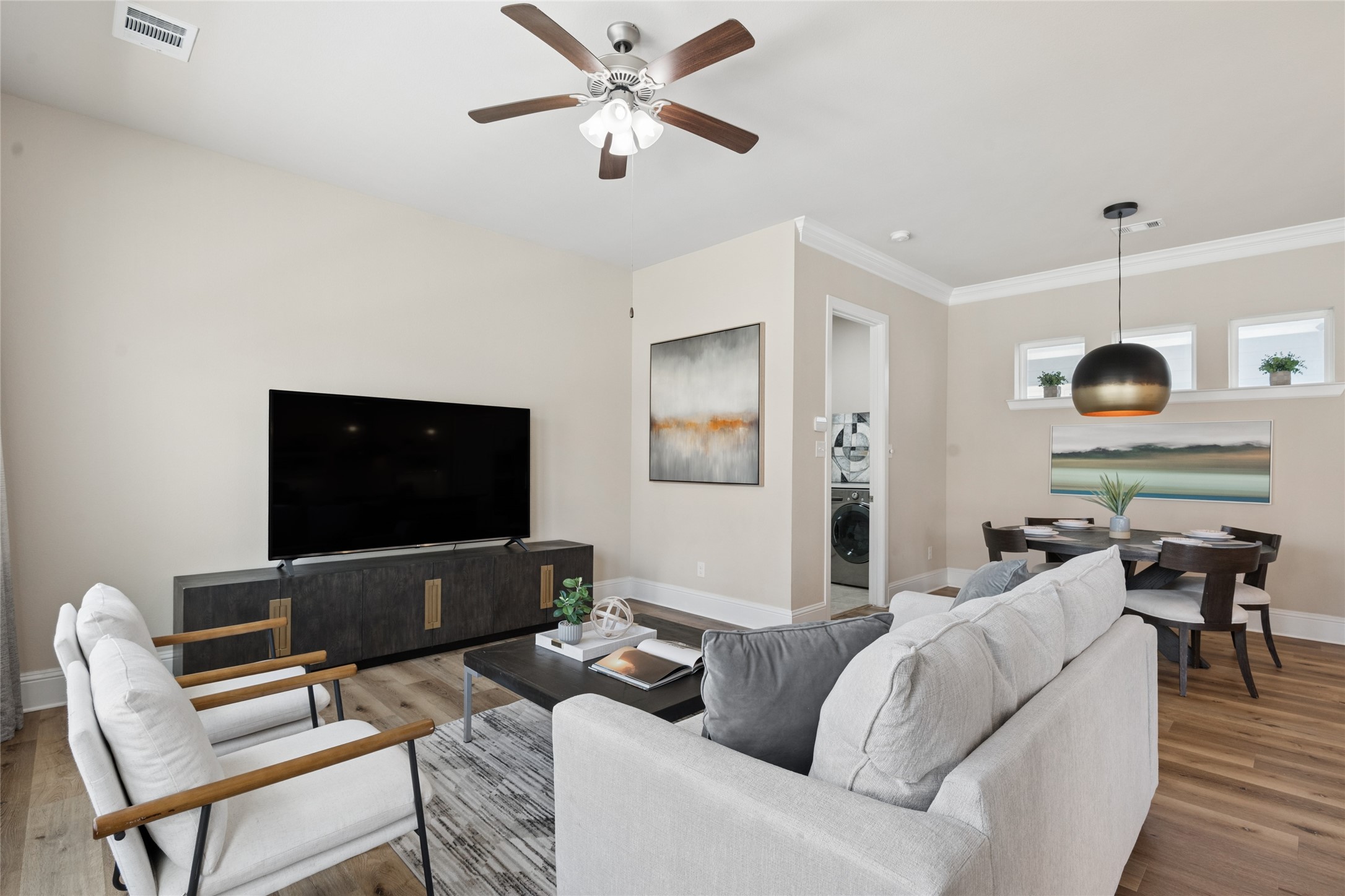 8777 Montreal Mews