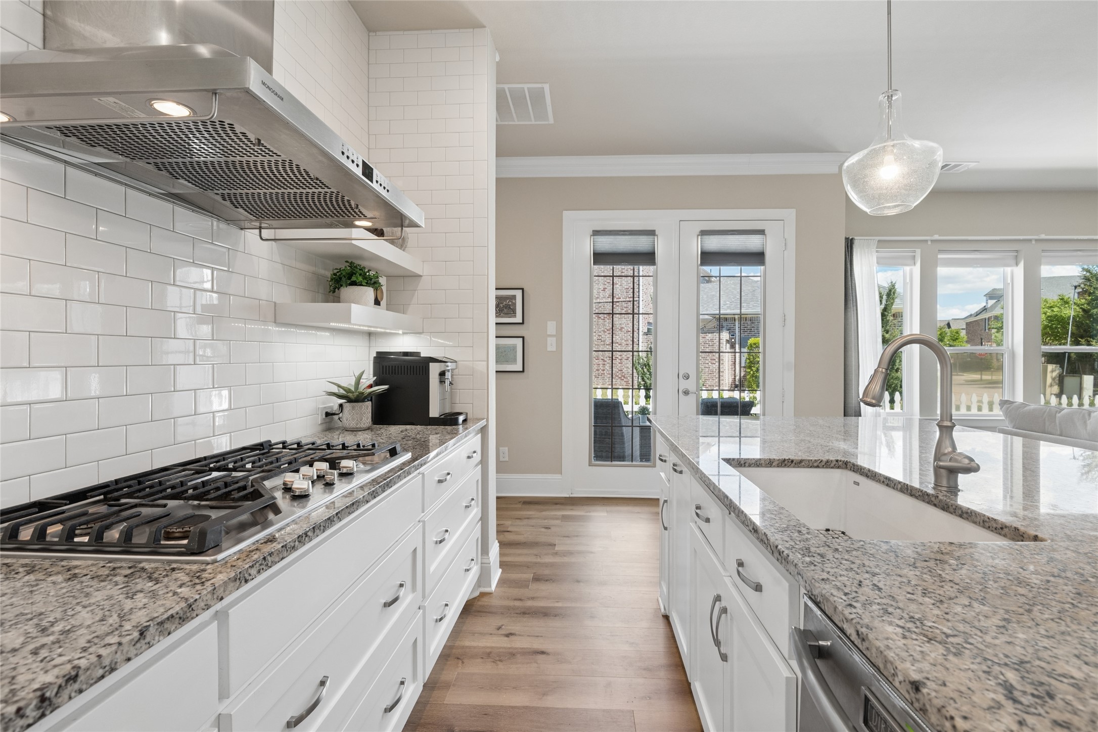 8777 Montreal Mews