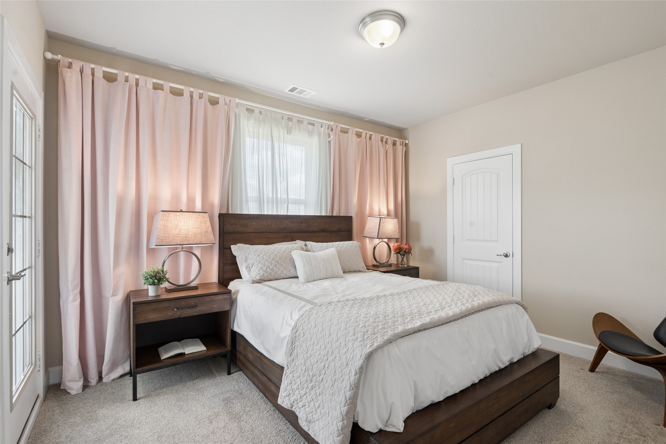 8777 Montreal Mews