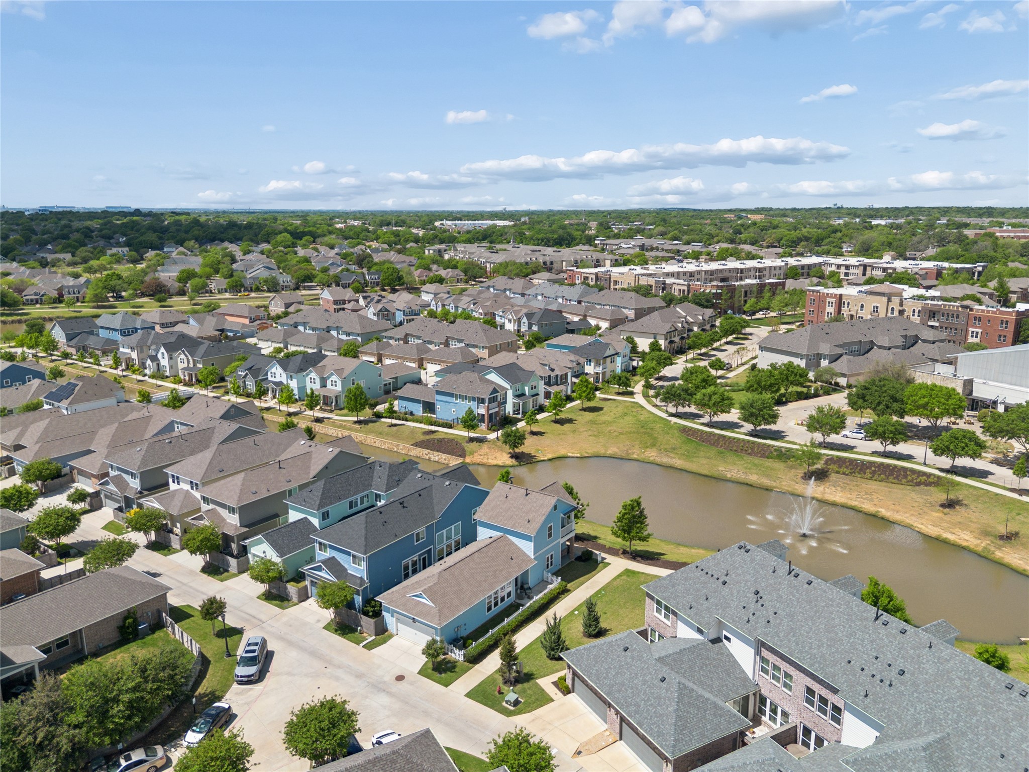 8777 Montreal Mews