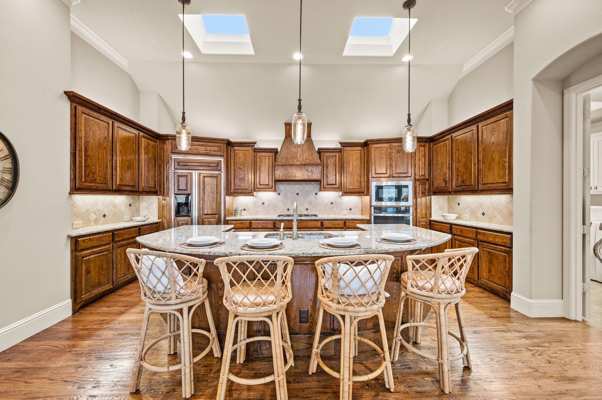 825 Creekview Lane