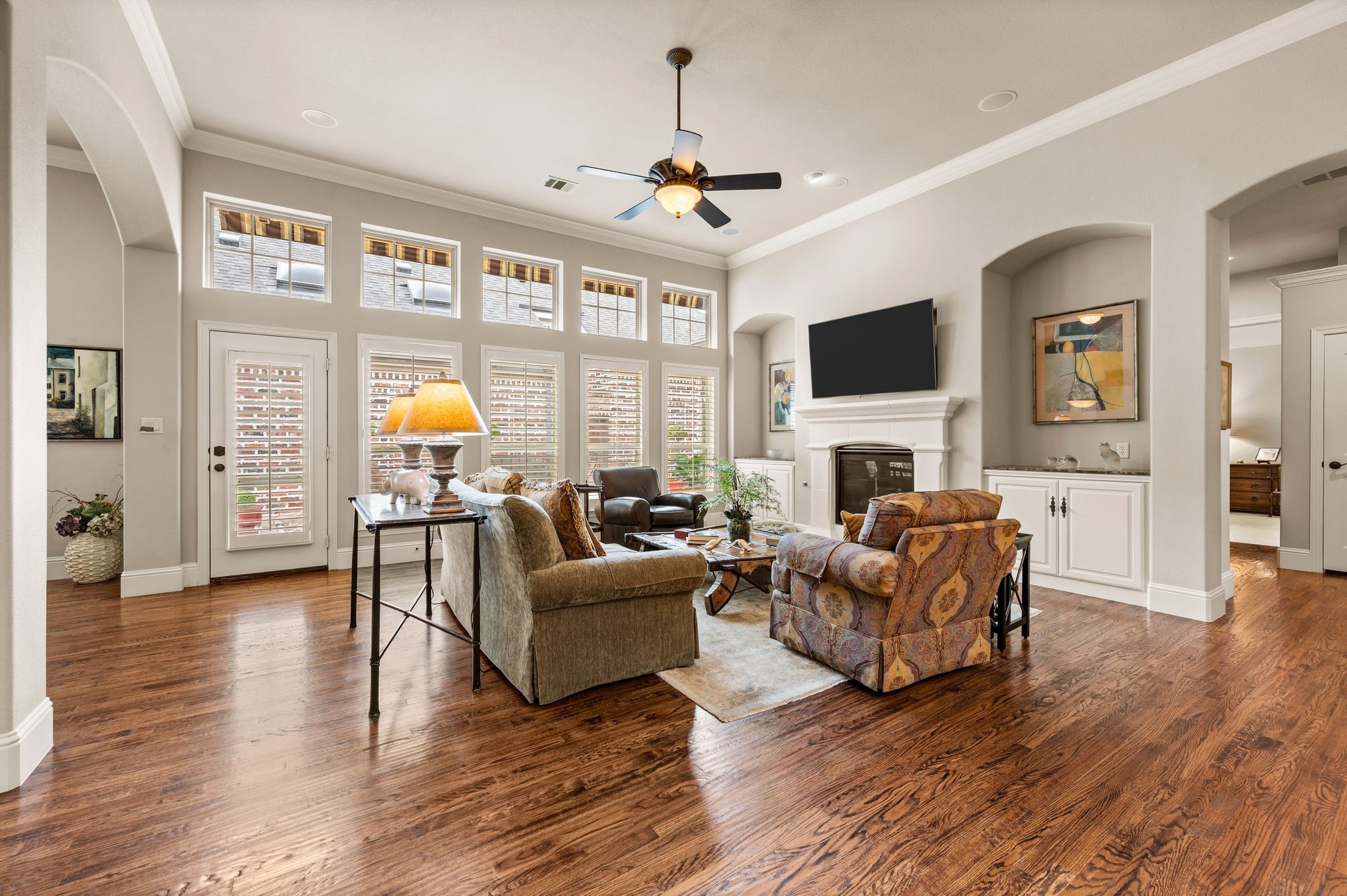 825 Creekview Lane