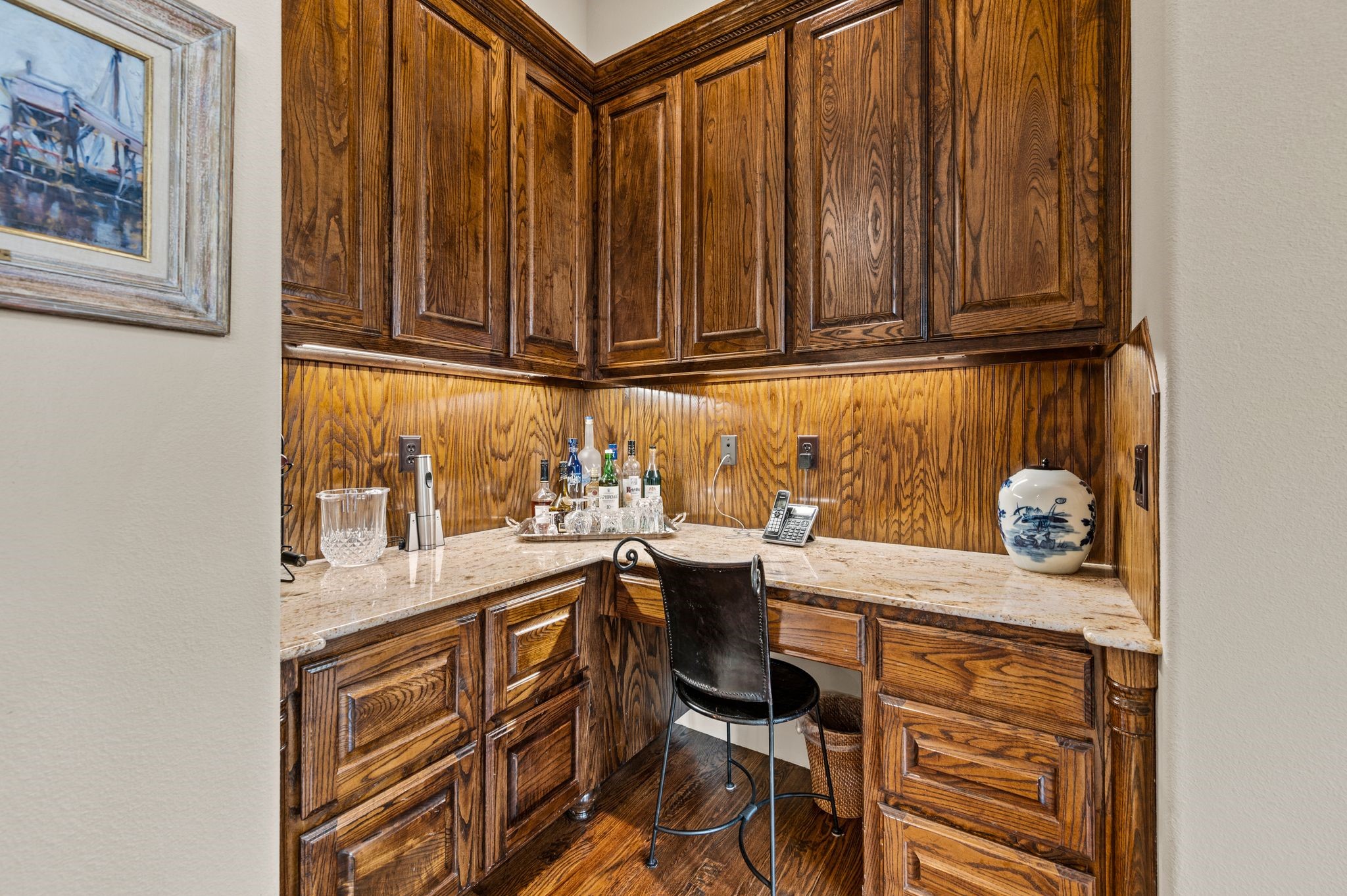 825 Creekview Lane