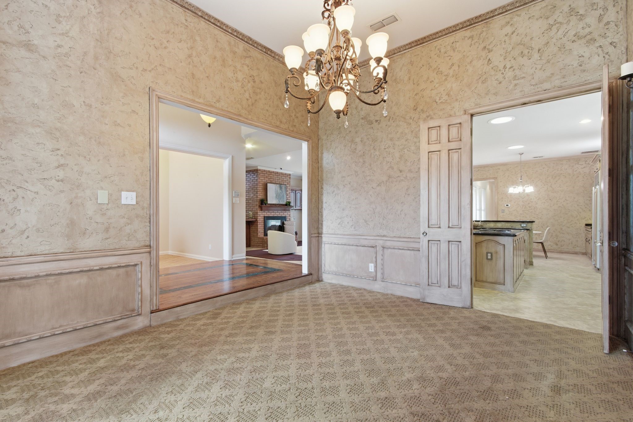 2506 Twelve Oaks Lane