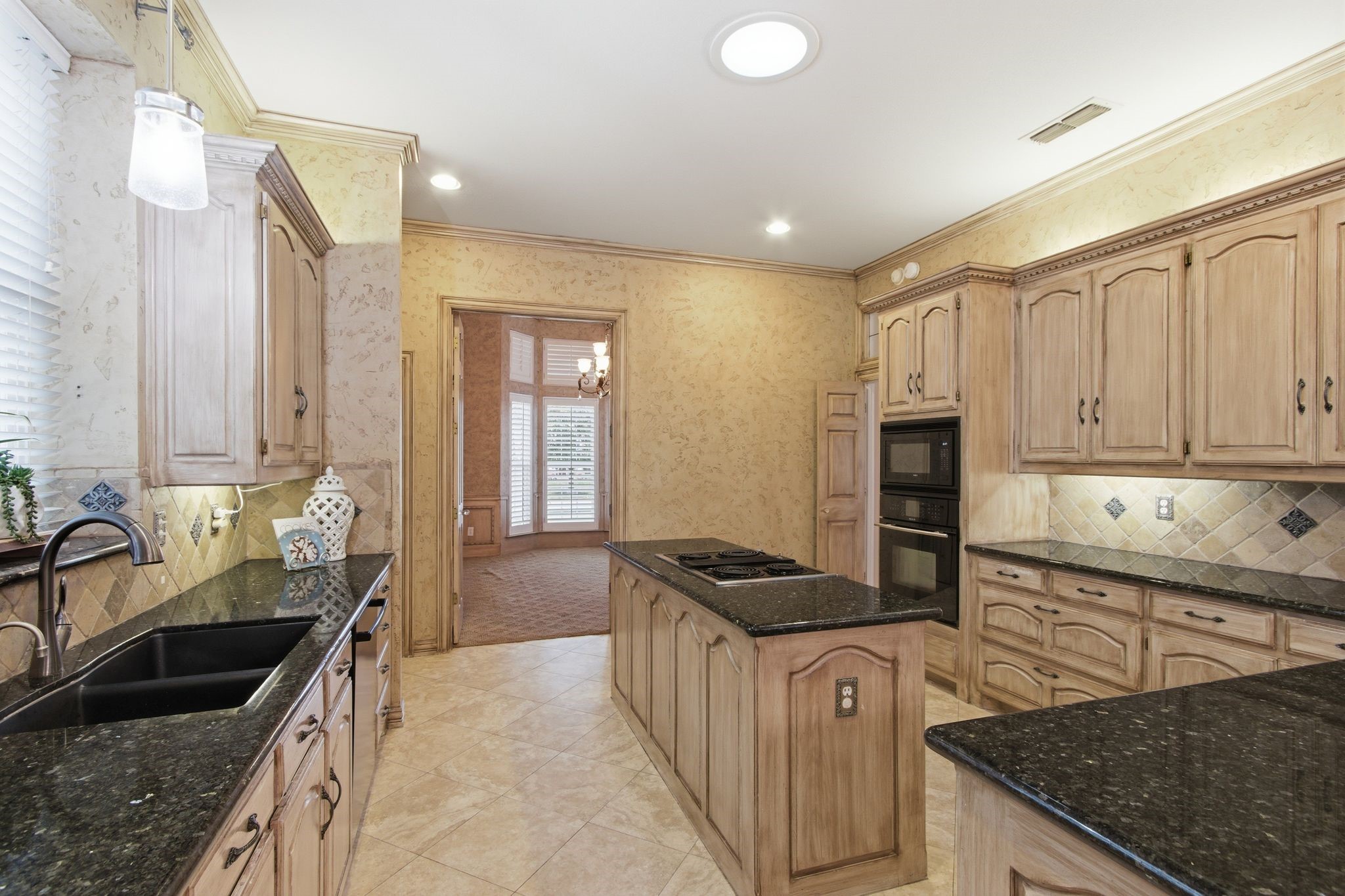 2506 Twelve Oaks Lane