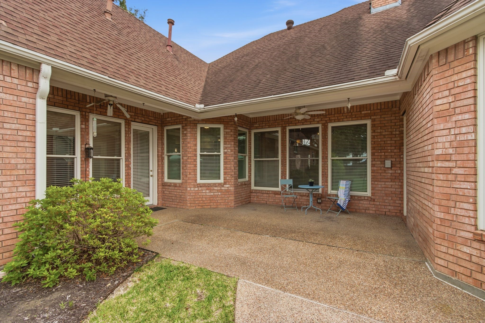 2506 Twelve Oaks Lane