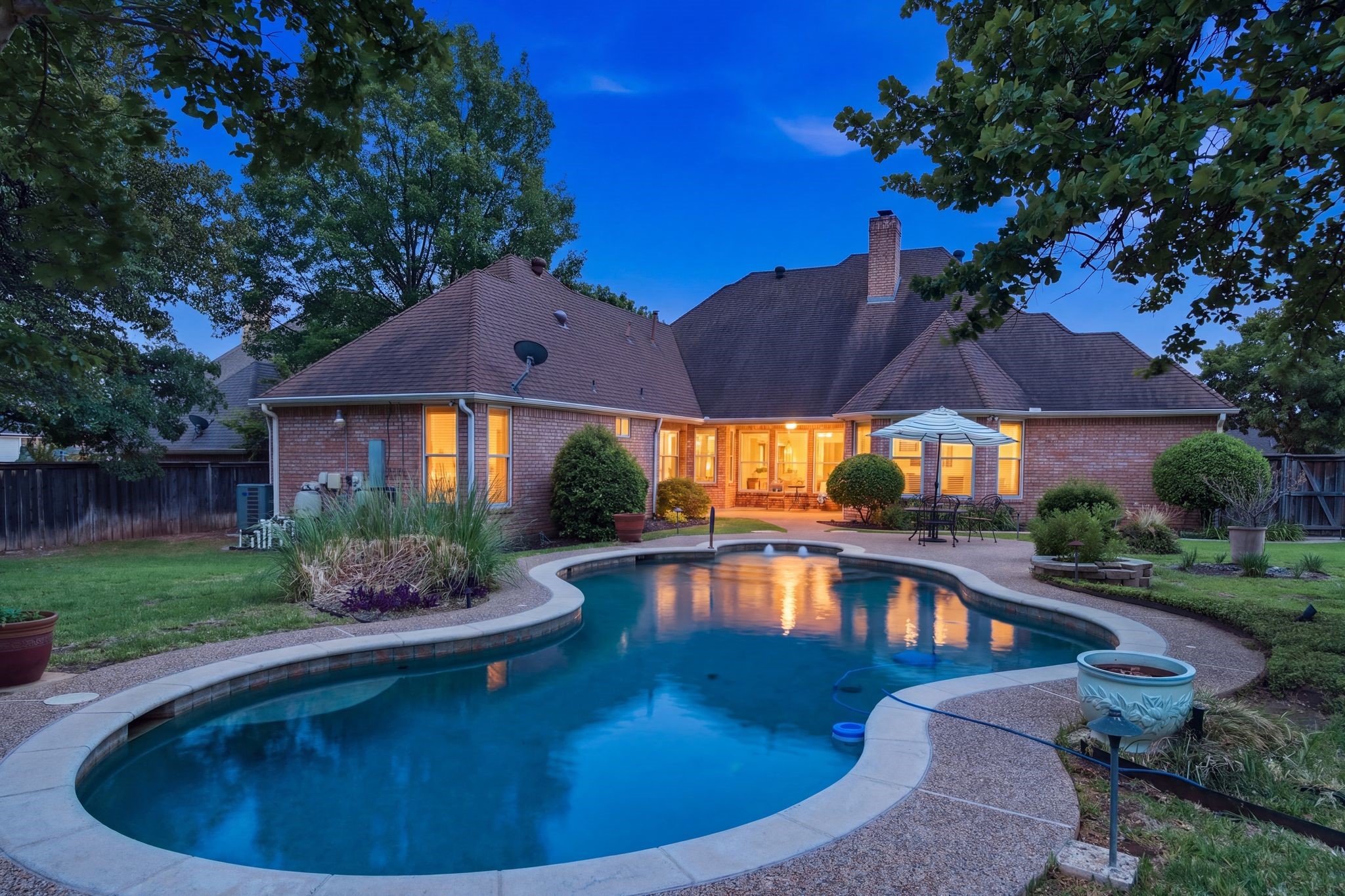 2506 Twelve Oaks Lane
