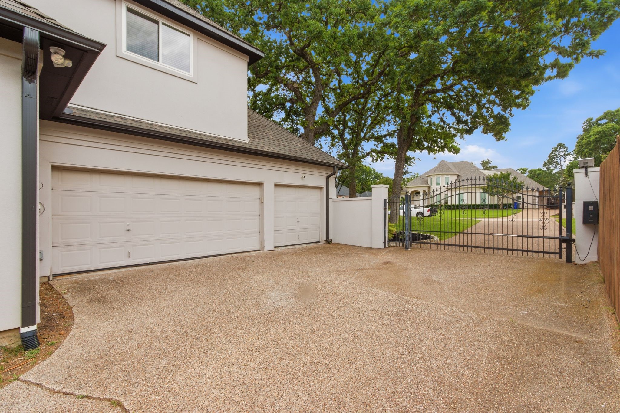 2002 Reynolds Drive