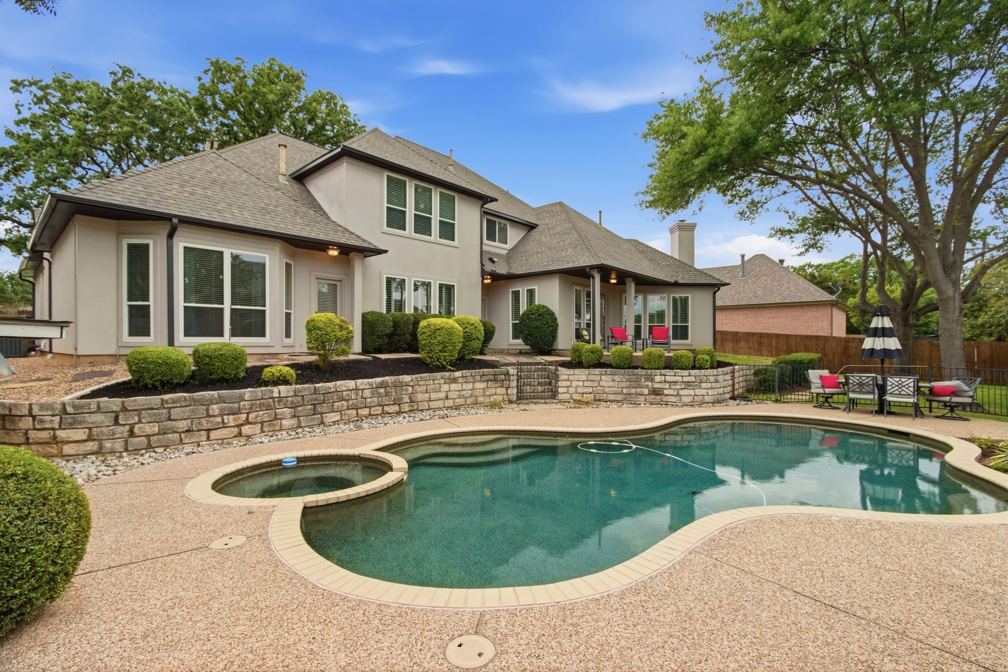 2002 Reynolds Drive