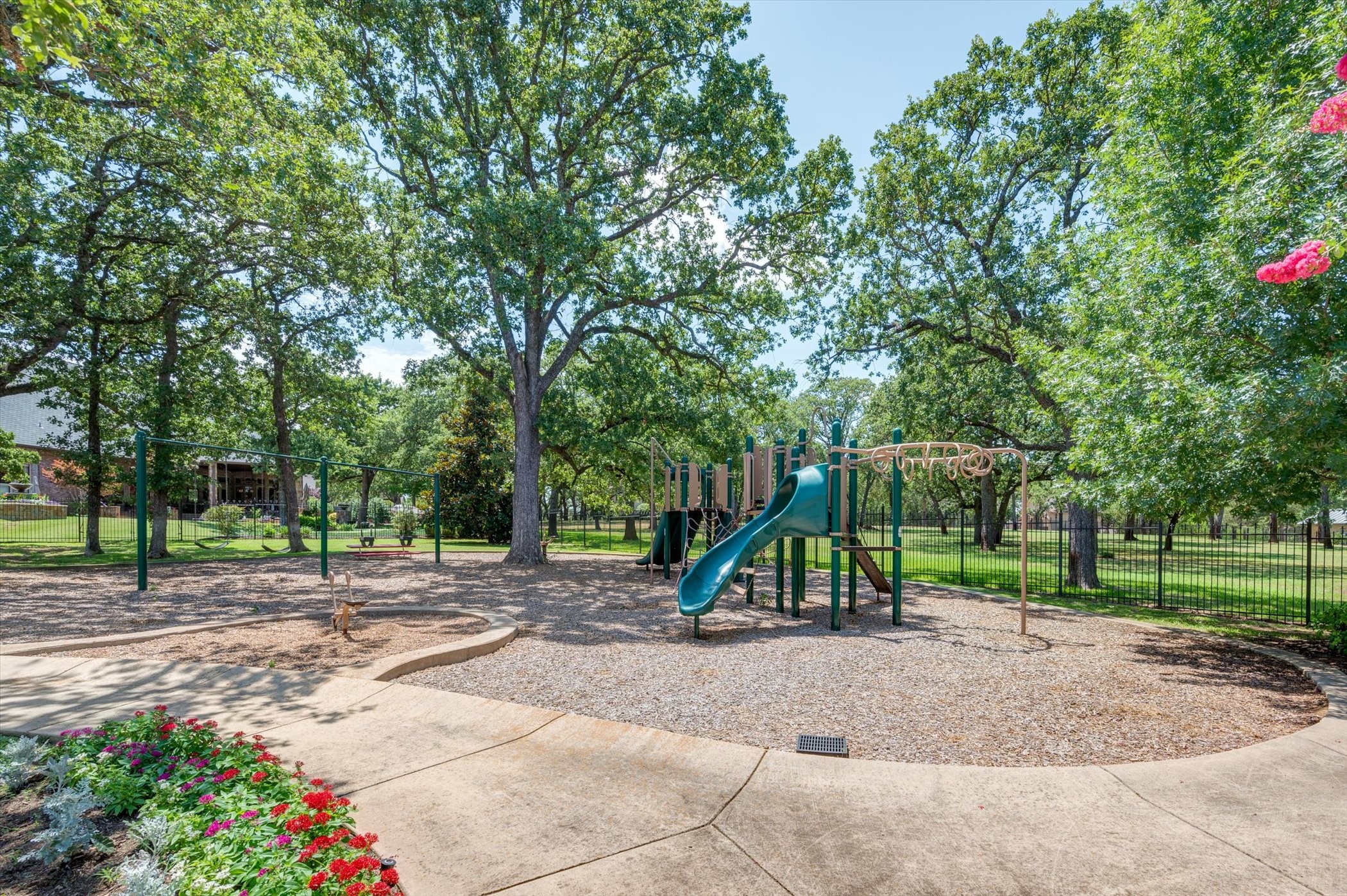 6909 Sir Spencer Court