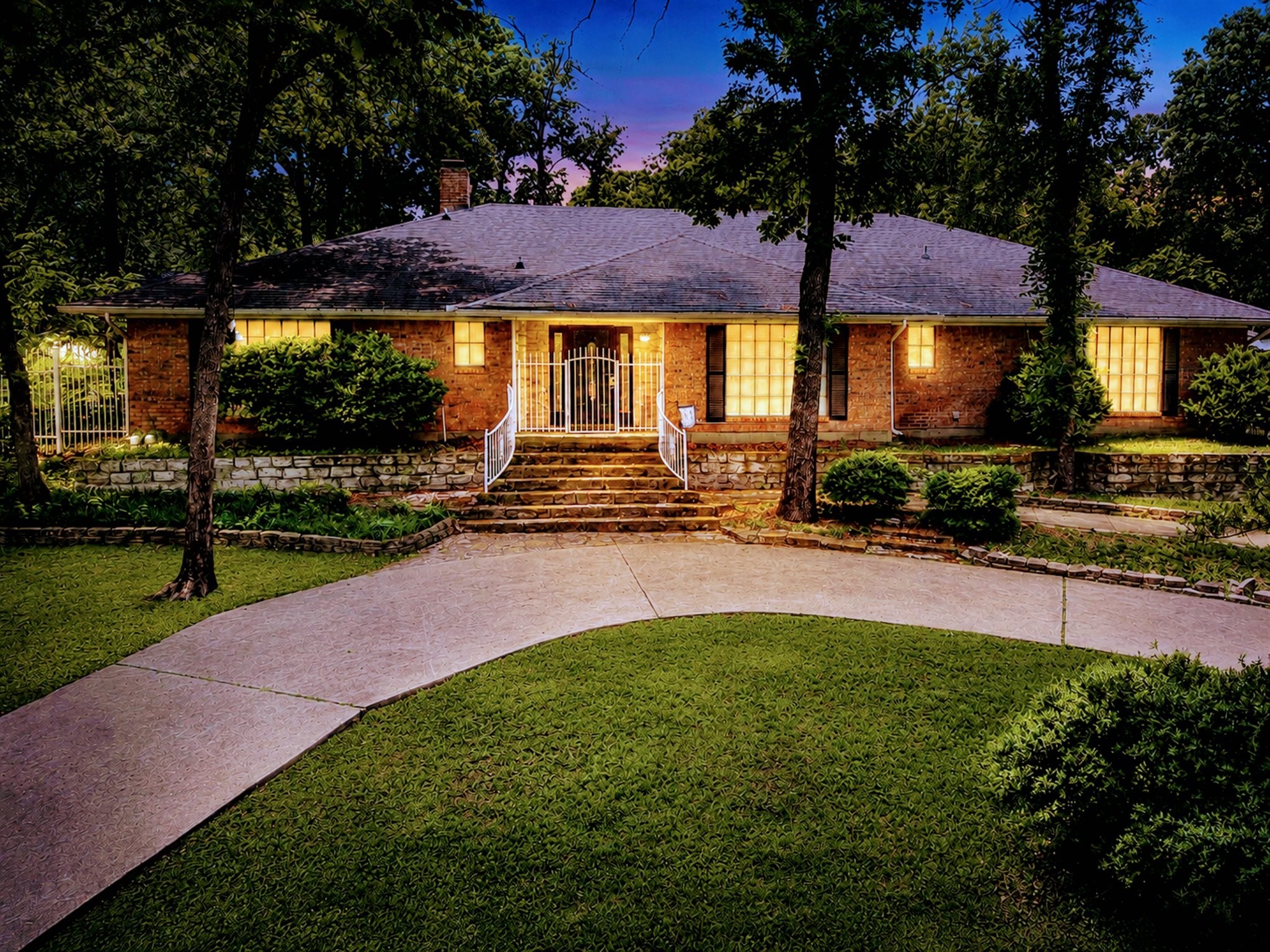 7312 Windswept Trail