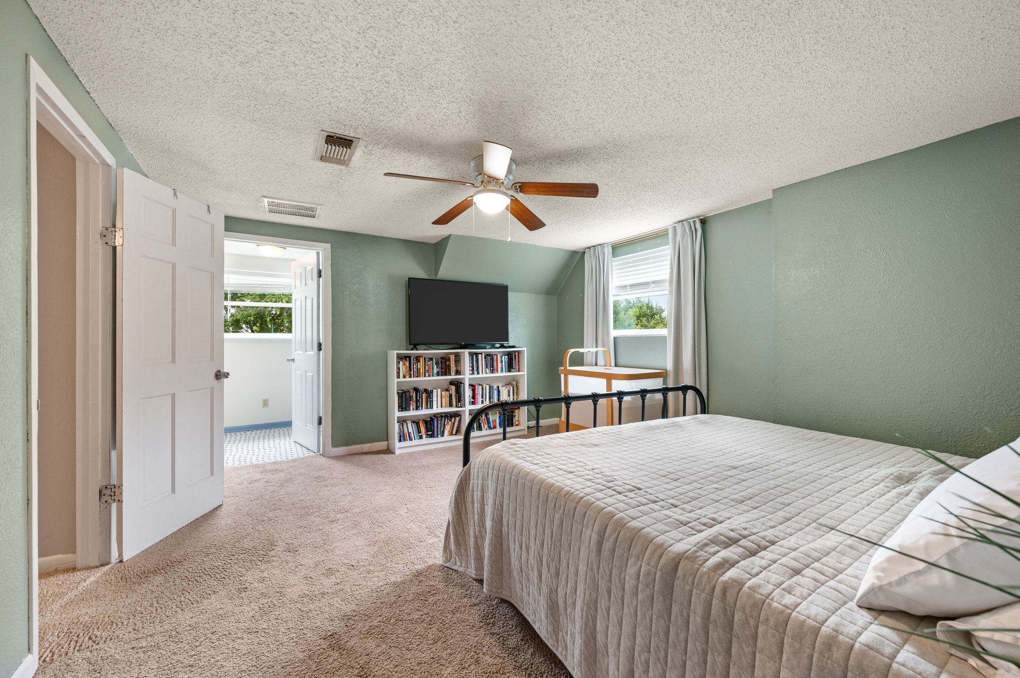 404 Brookview Drive