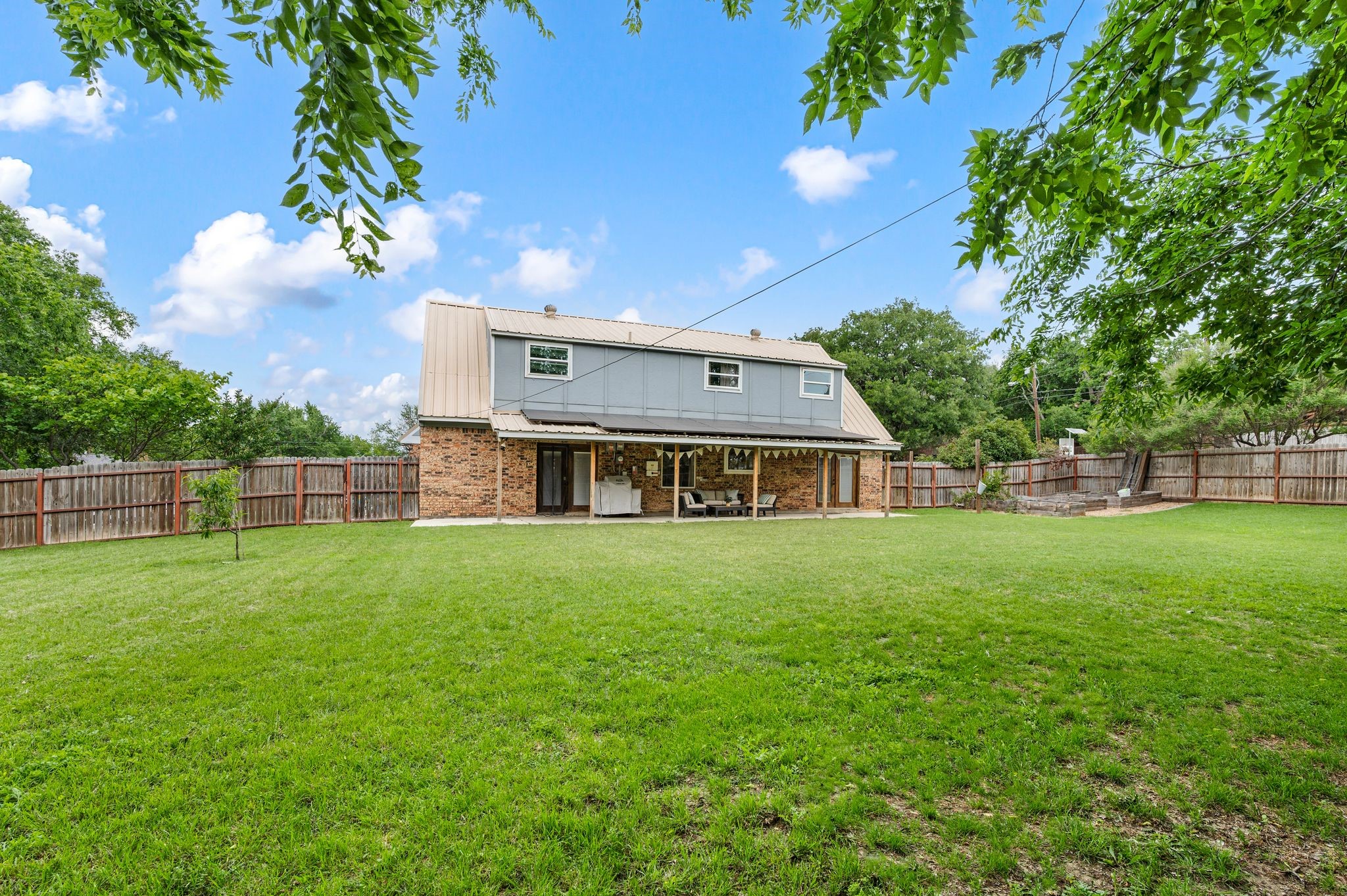 404 Brookview Drive