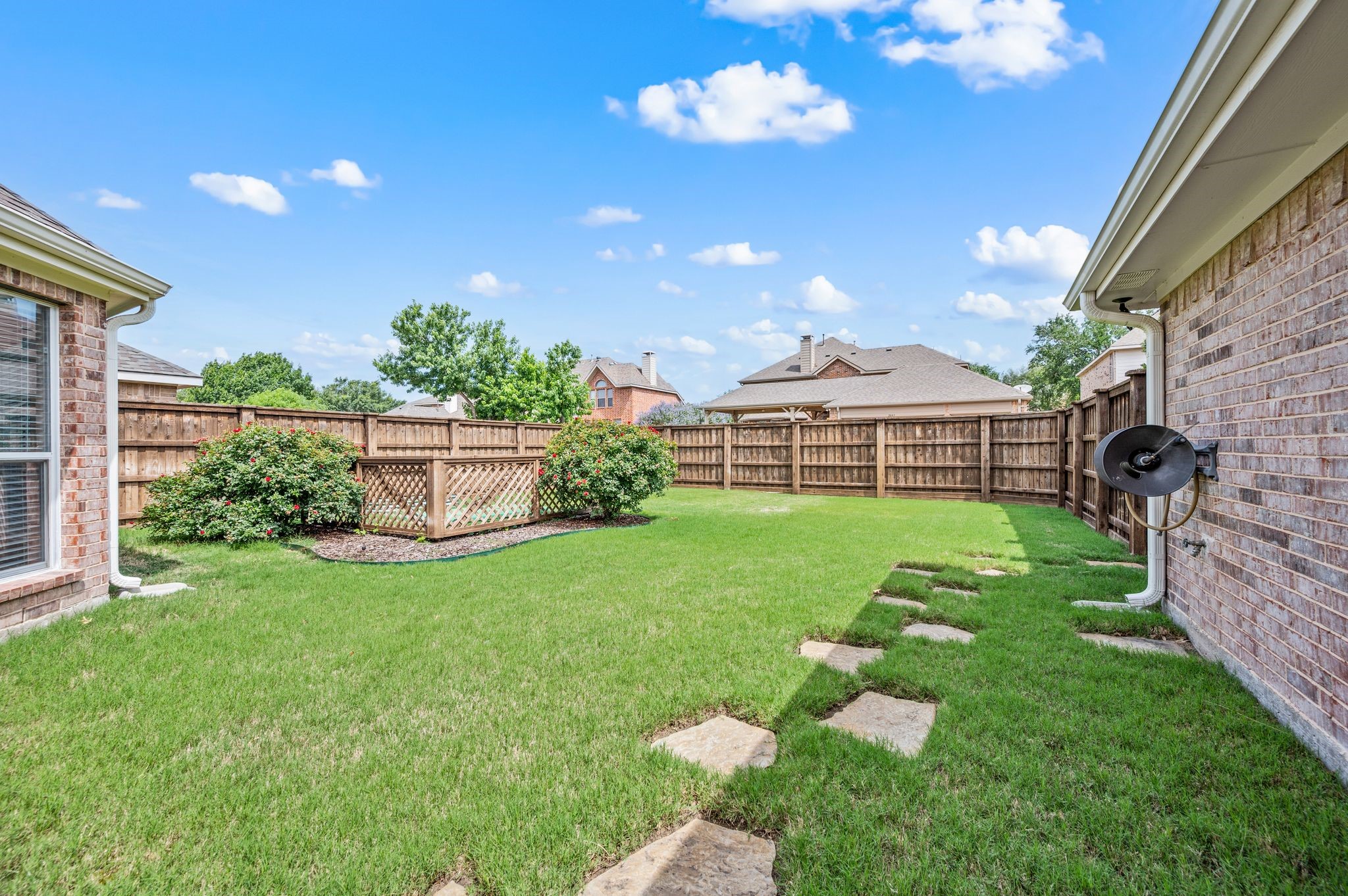 2046 Boone Circle