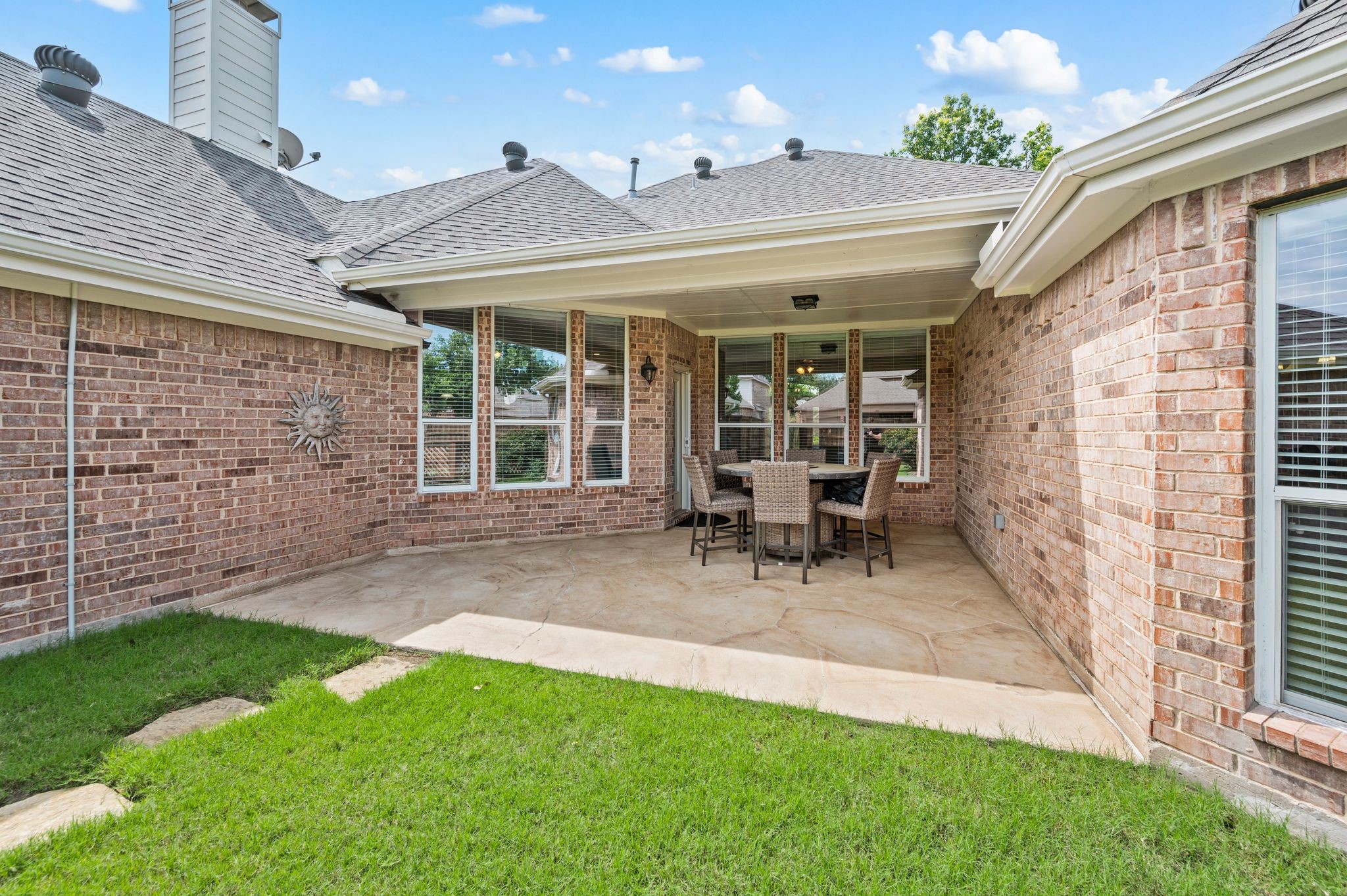 2046 Boone Circle