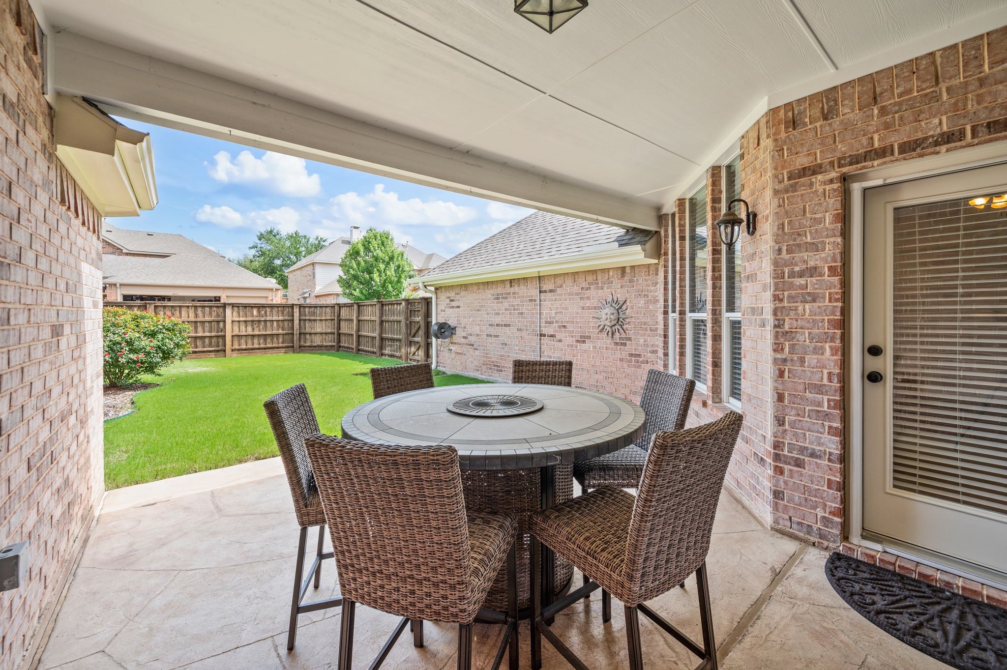 2046 Boone Circle