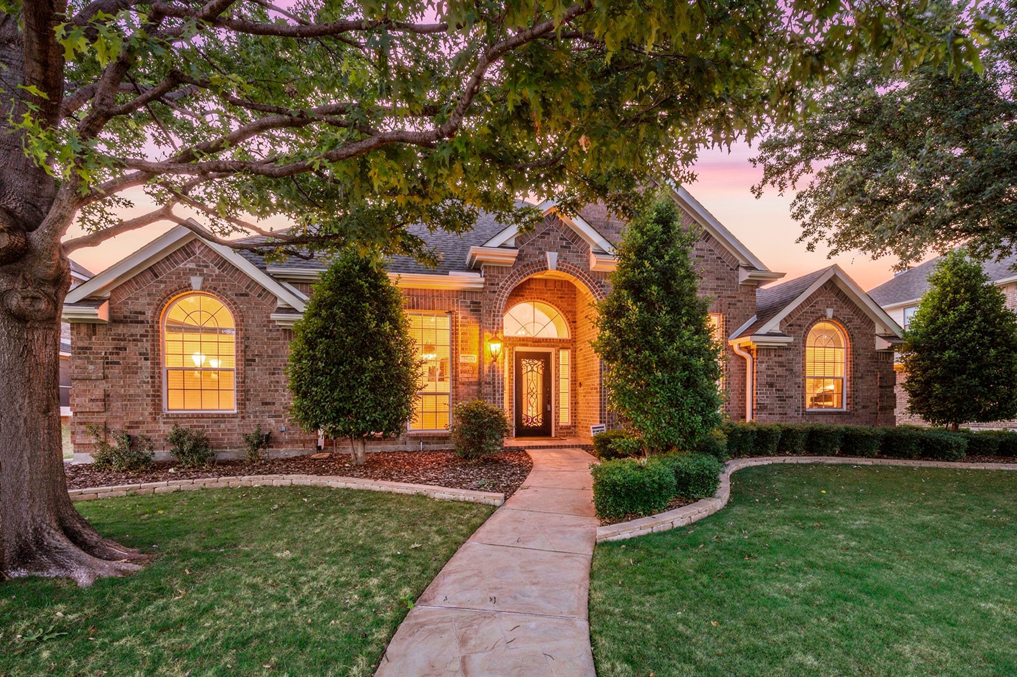 2046 Boone Circle
