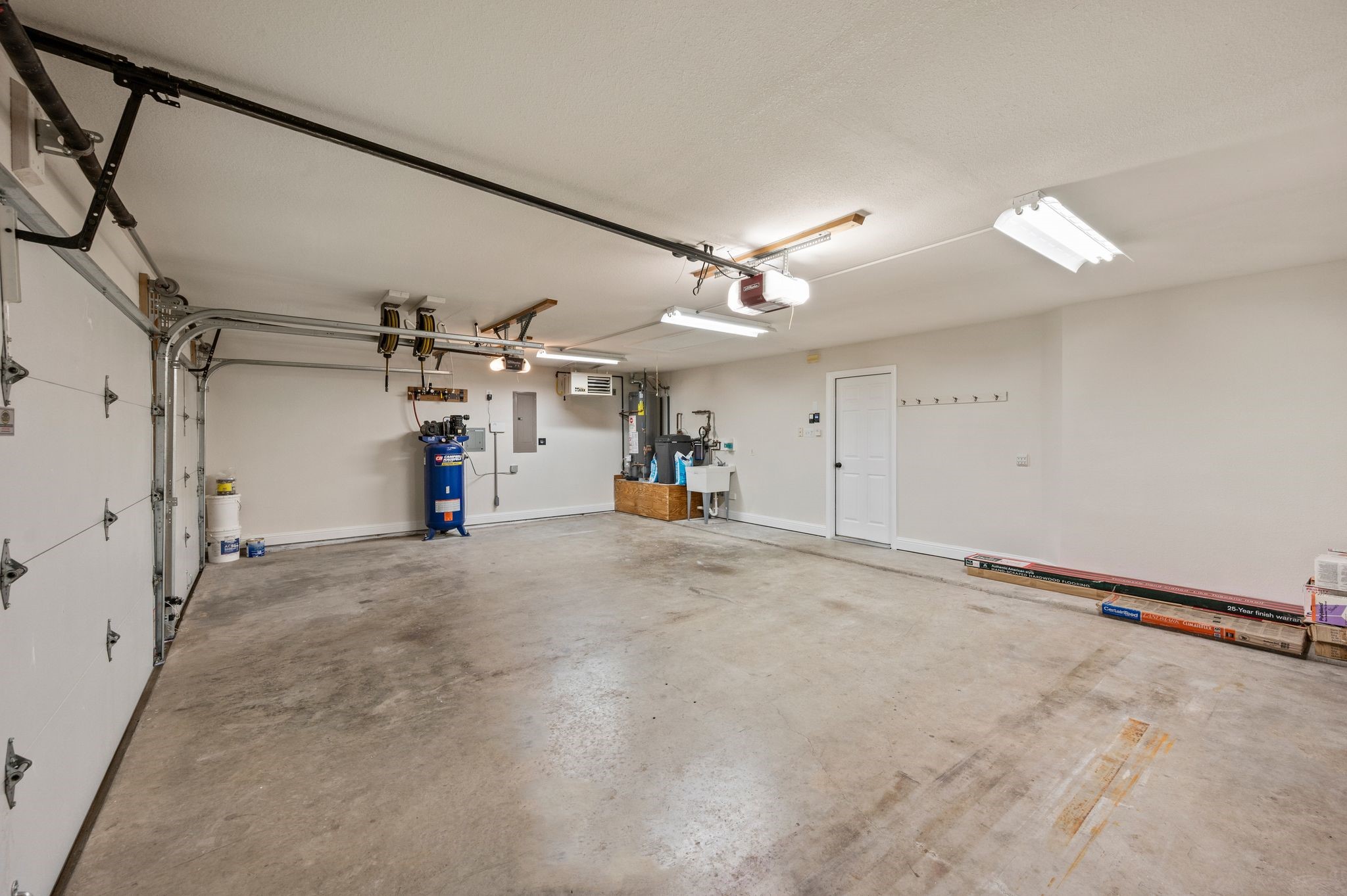 2046 Boone Circle