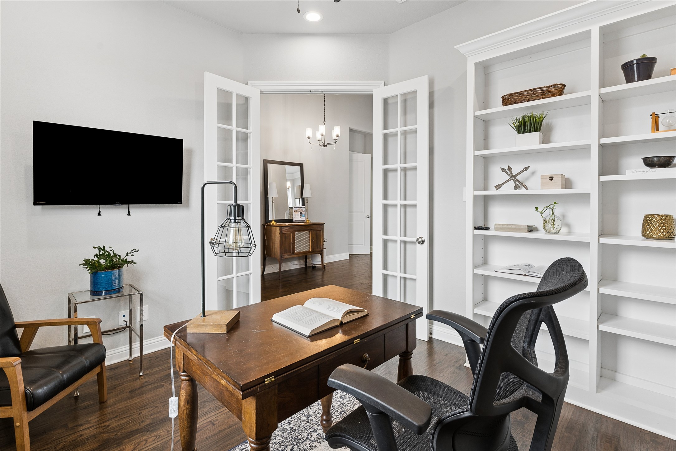 4008 Lombardy Court