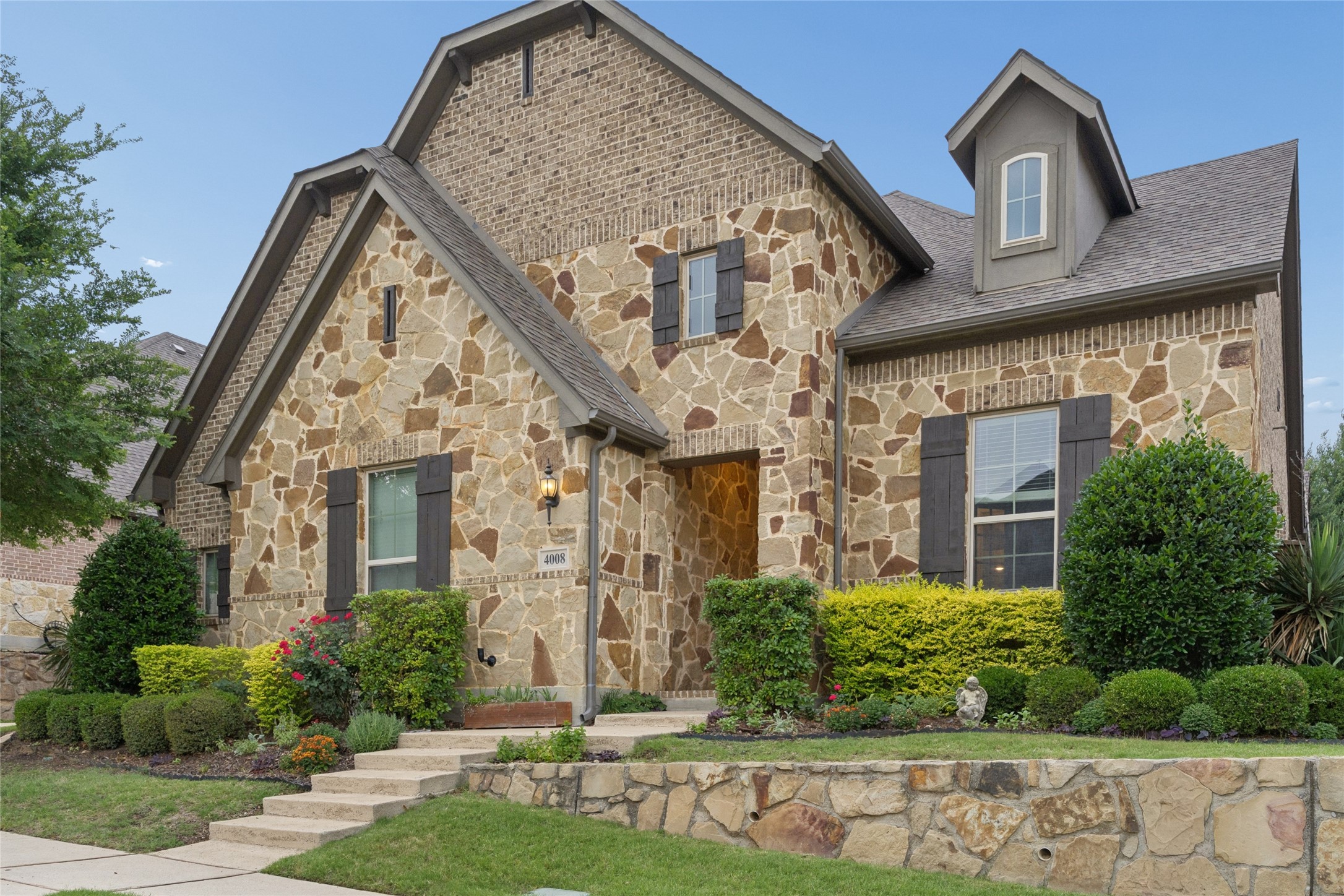 4008 Lombardy Court
