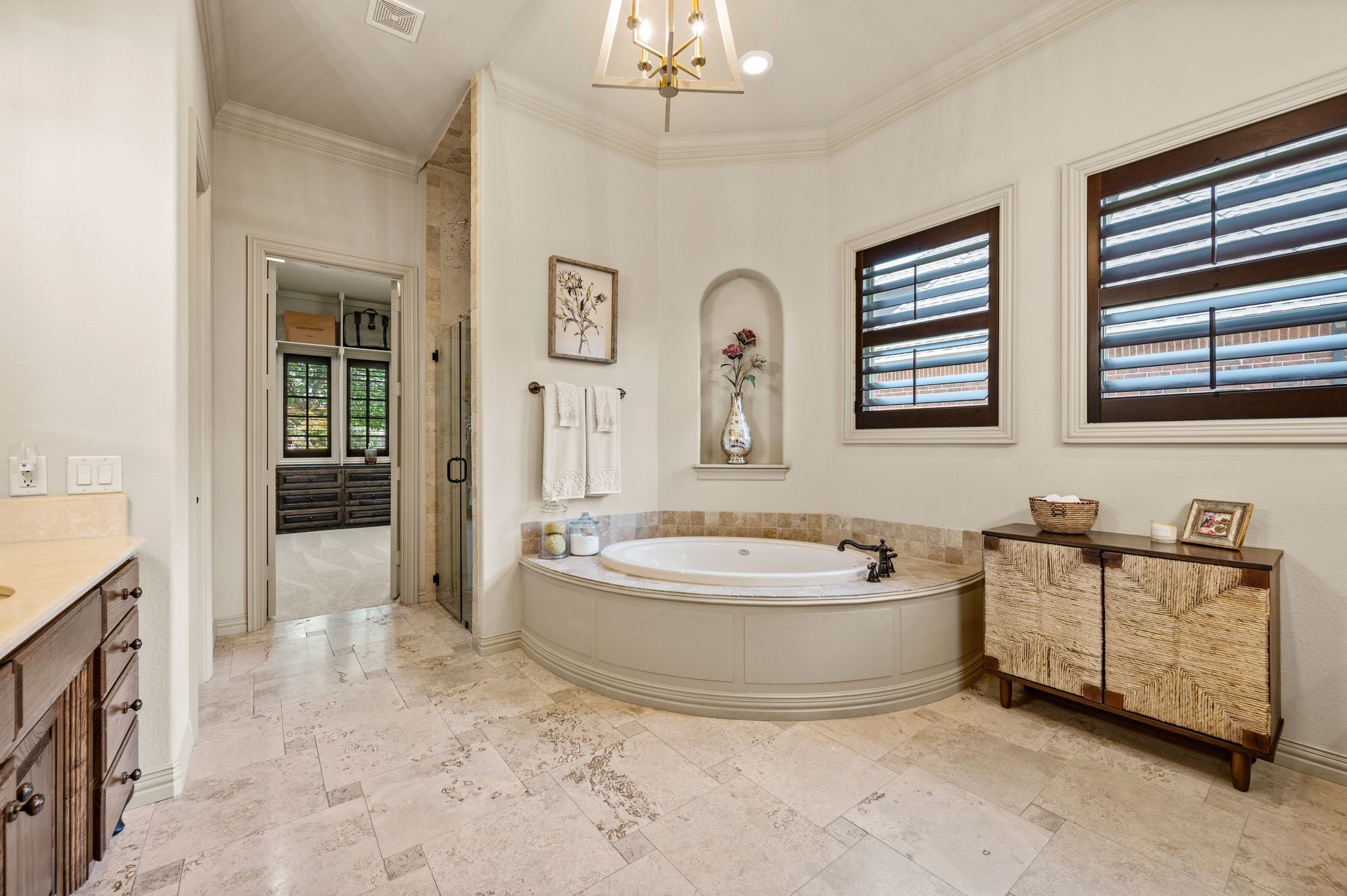 6804 Whittier Lane