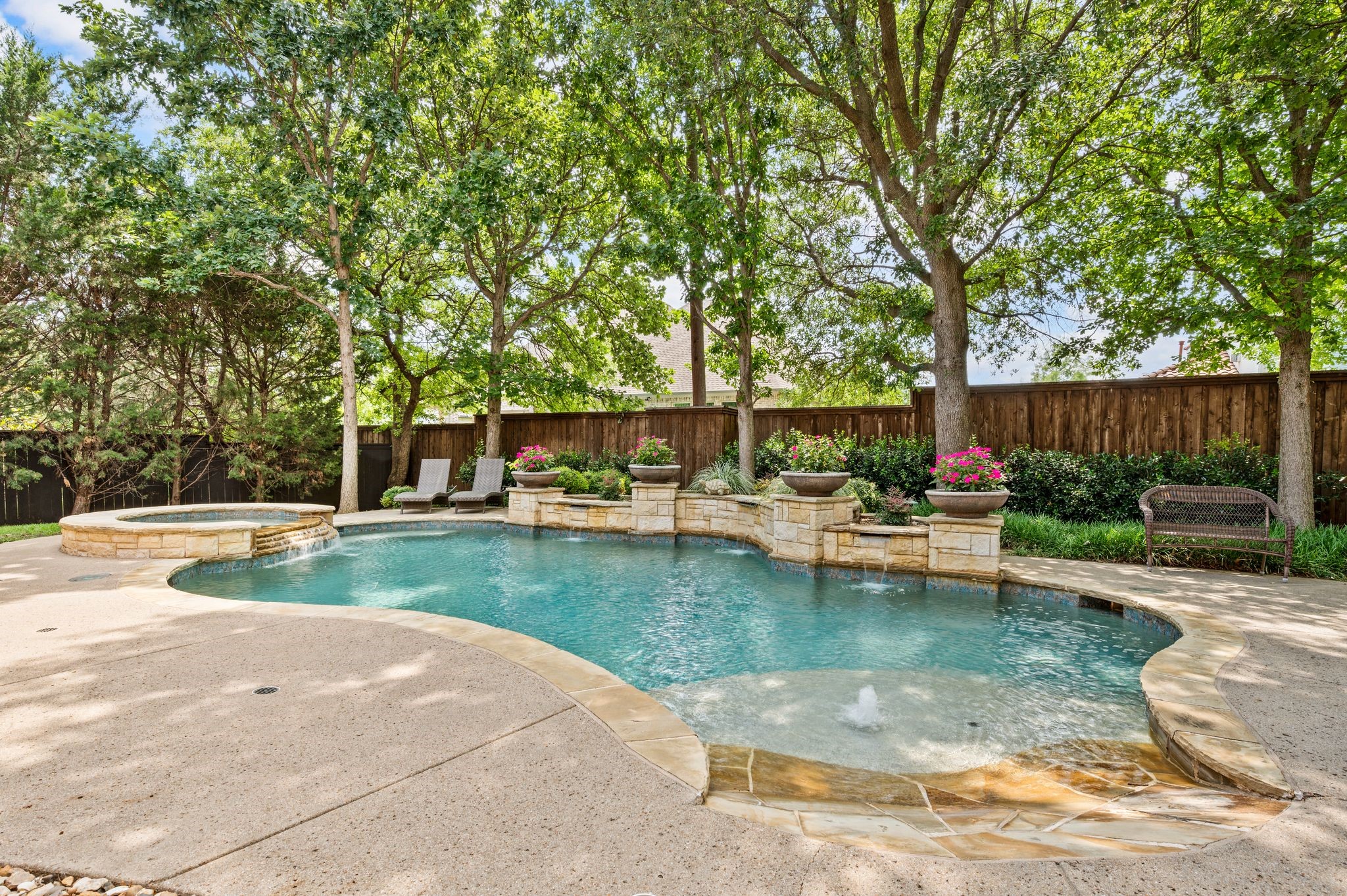 6804 Whittier Lane