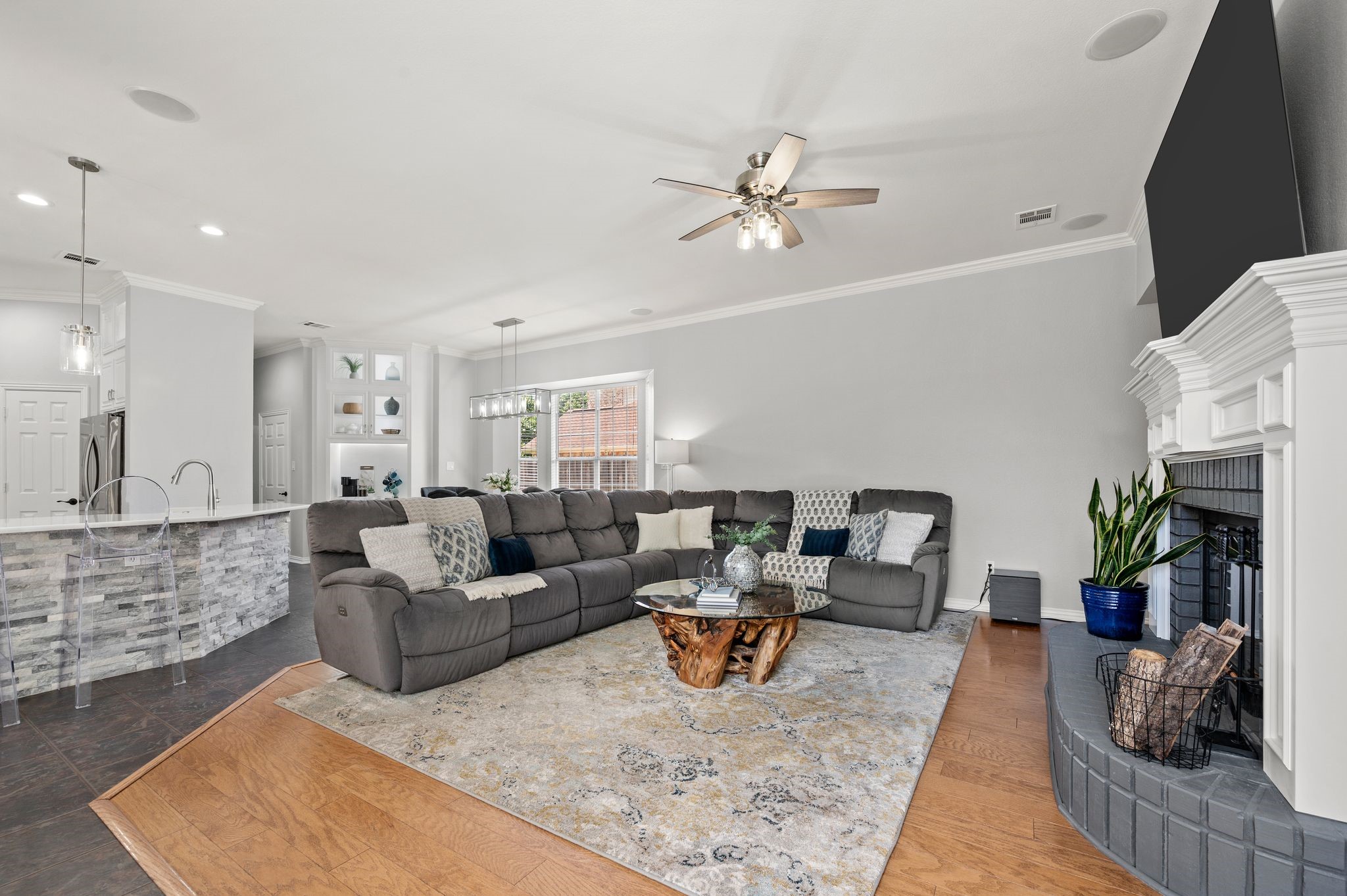 4111 Paddington Lane