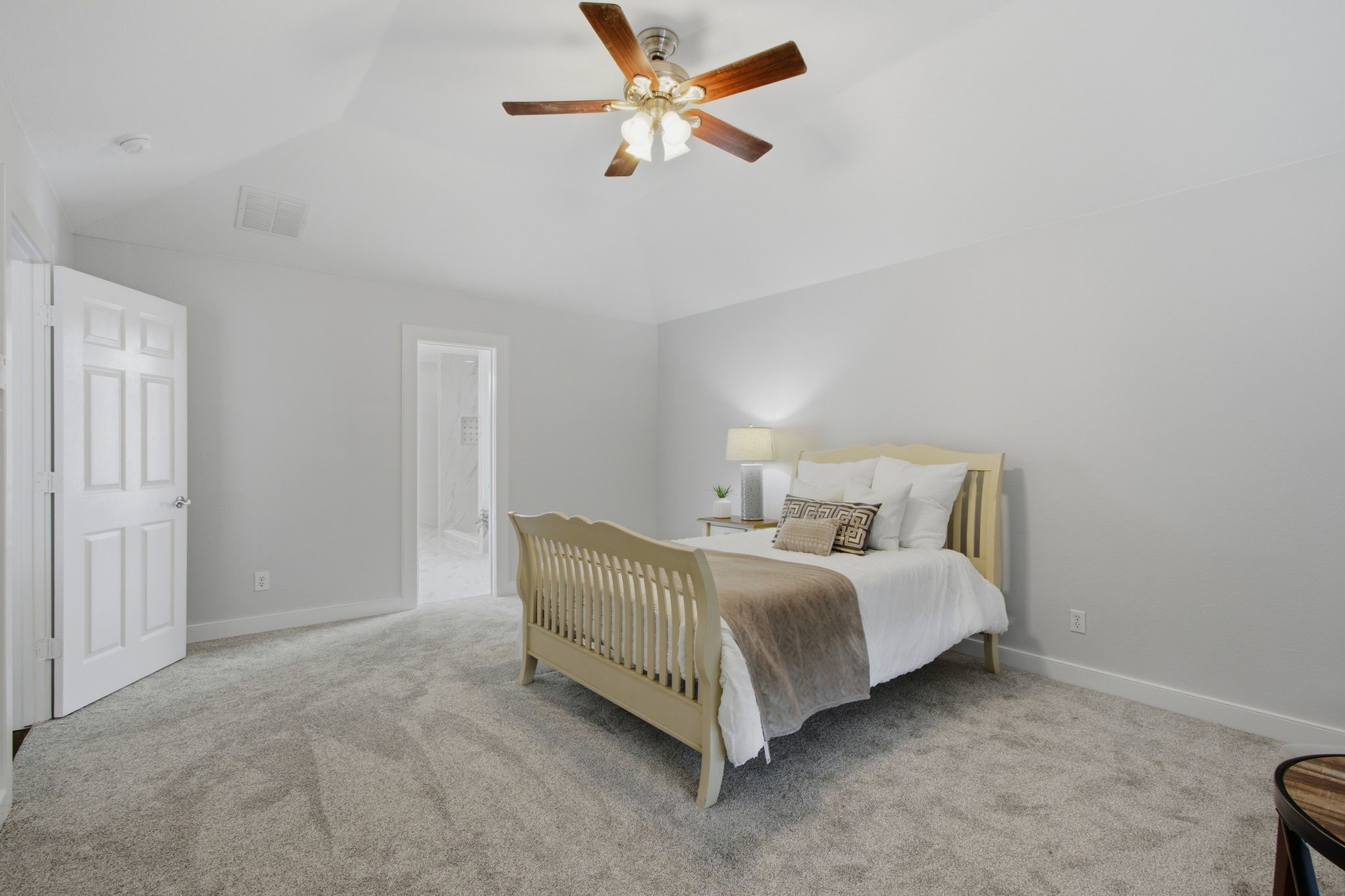 6836 Moss Lane