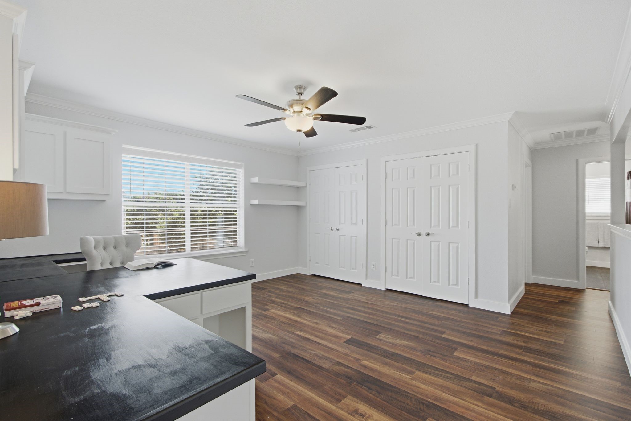 6836 Moss Lane