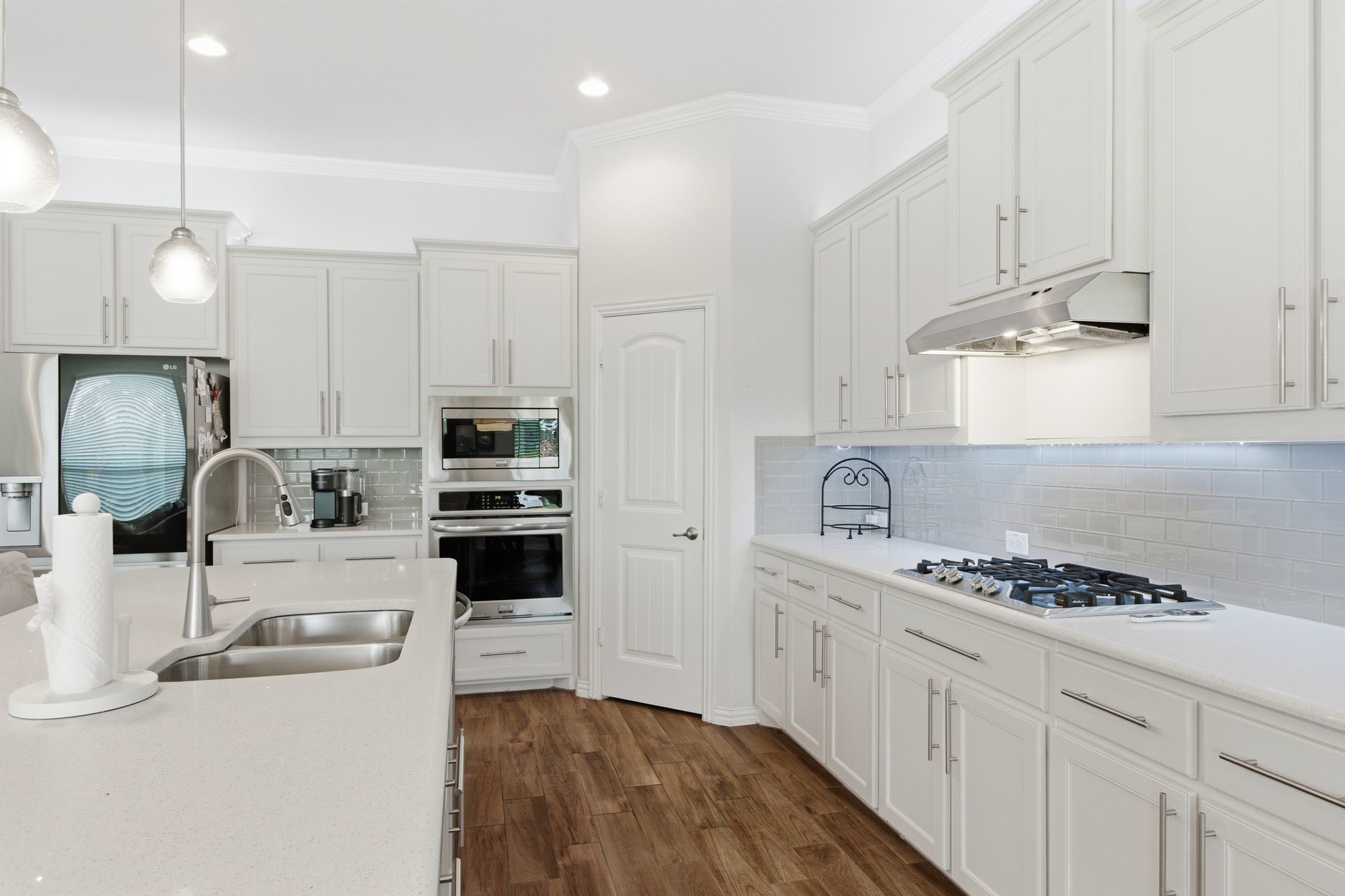 15601 Mirasol Drive
