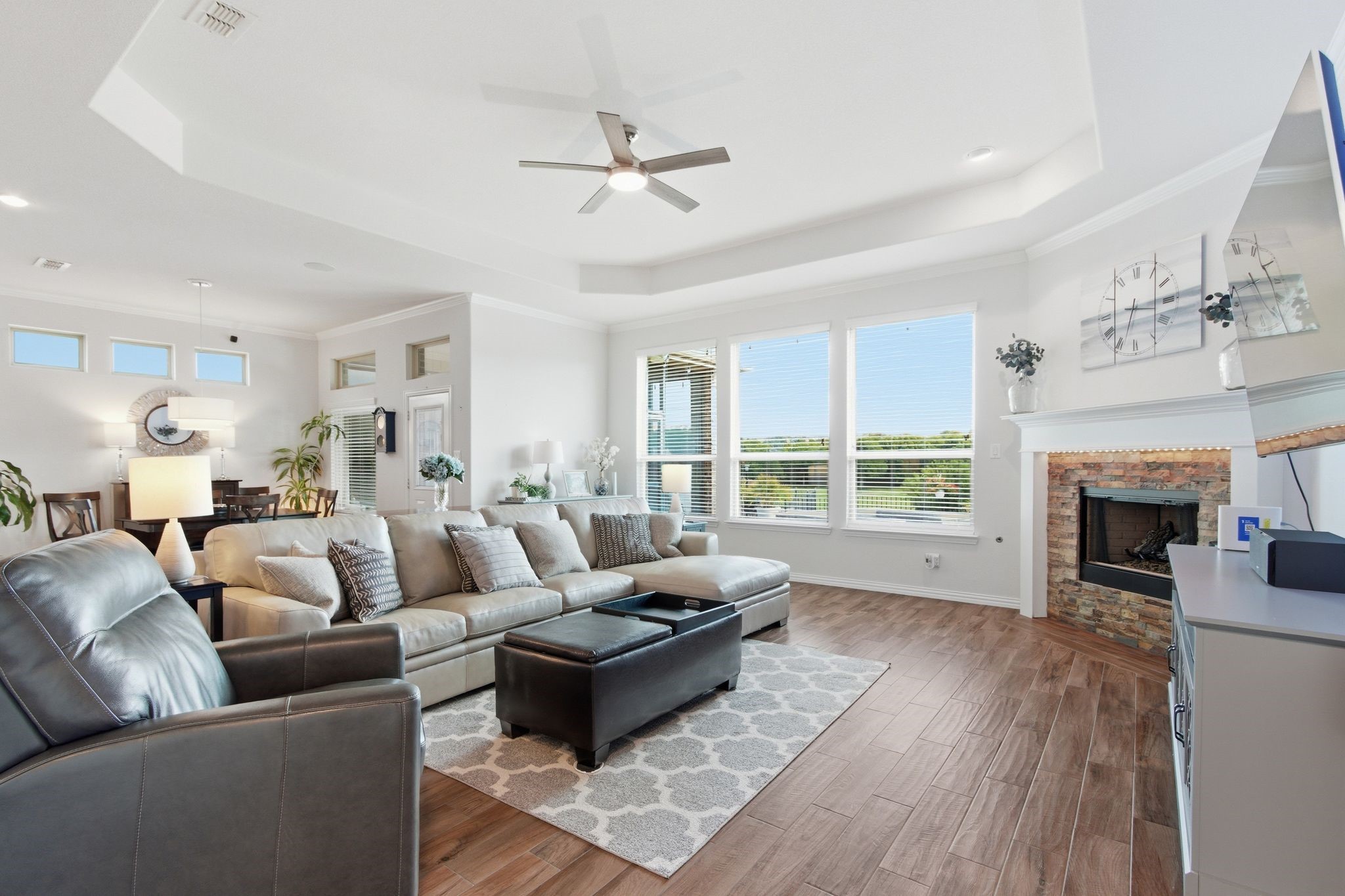15601 Mirasol Drive