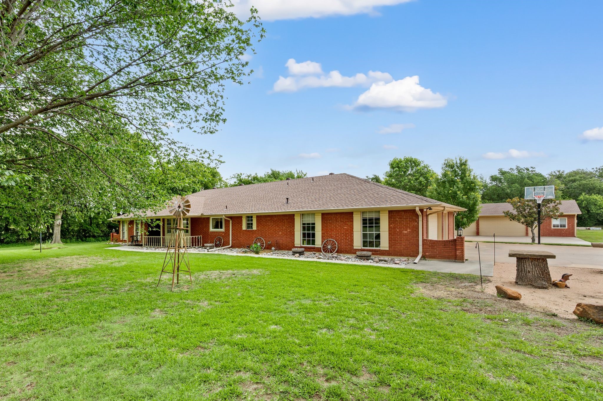 981 Witherspoon Way