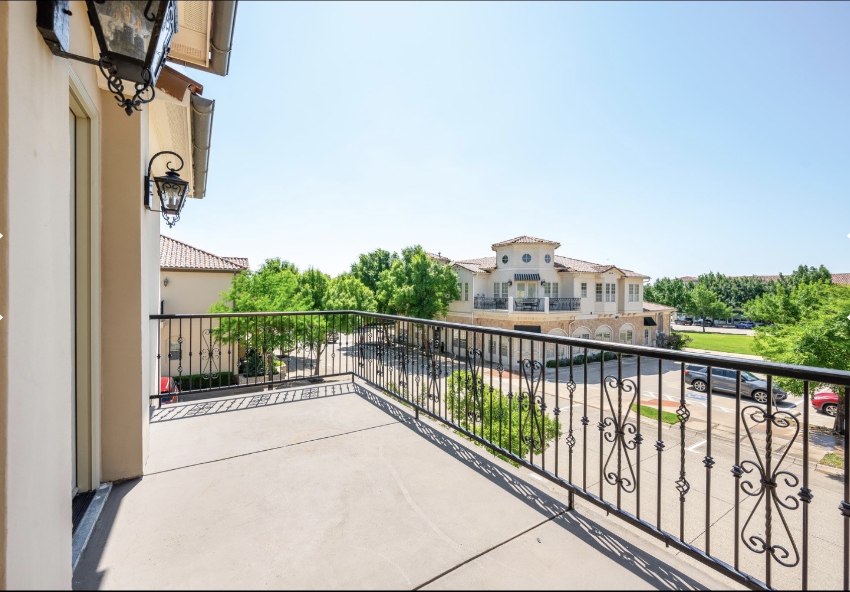 42 Veranda Lane