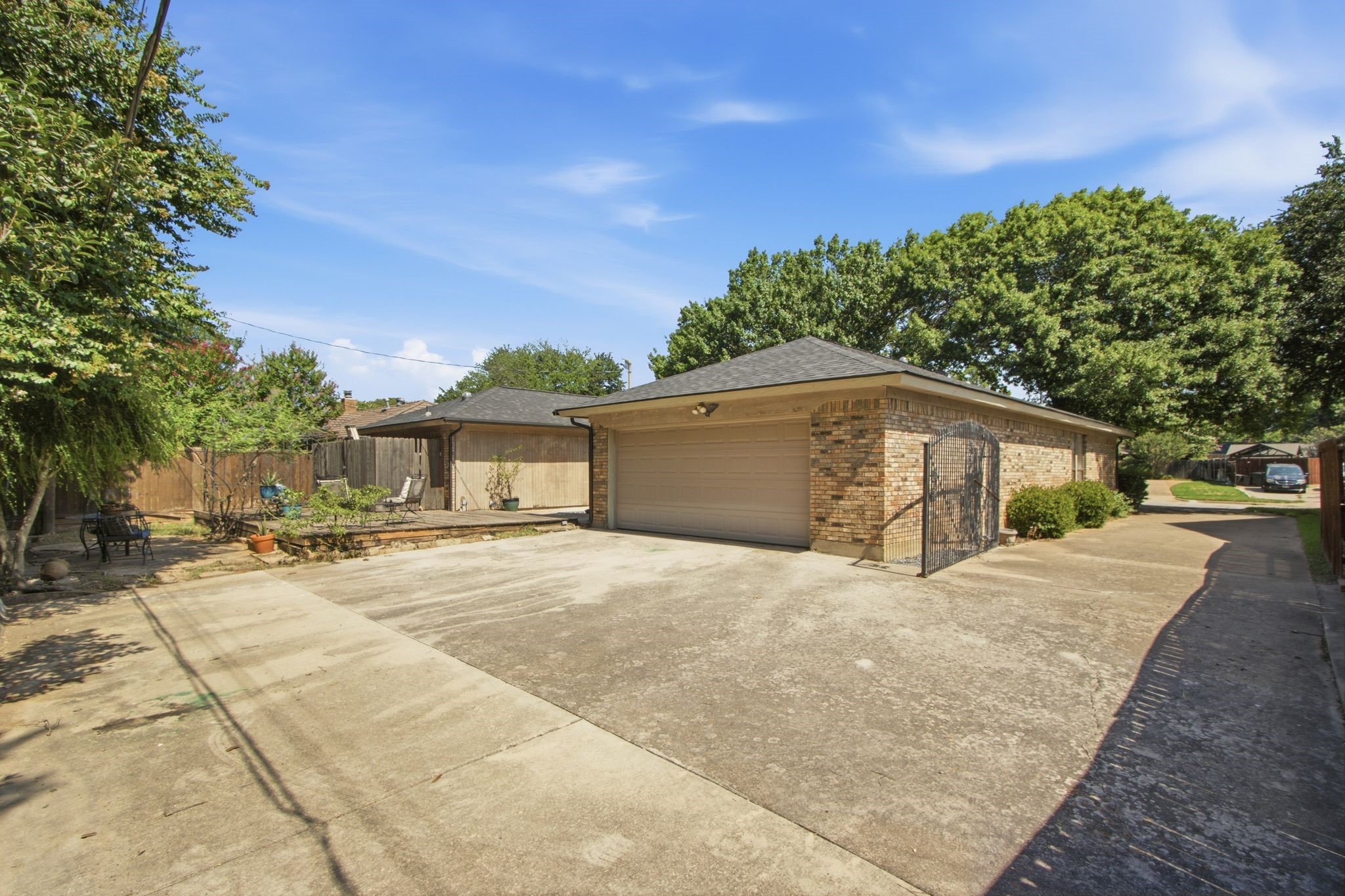 2940 S Creekwood Drive