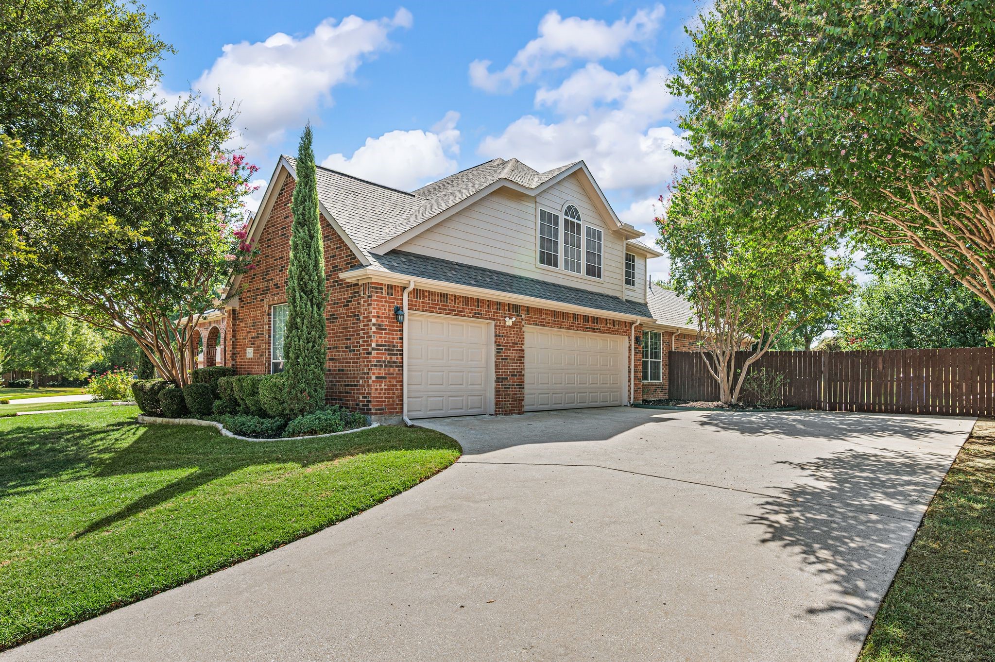 6609 Sapphire Circle S