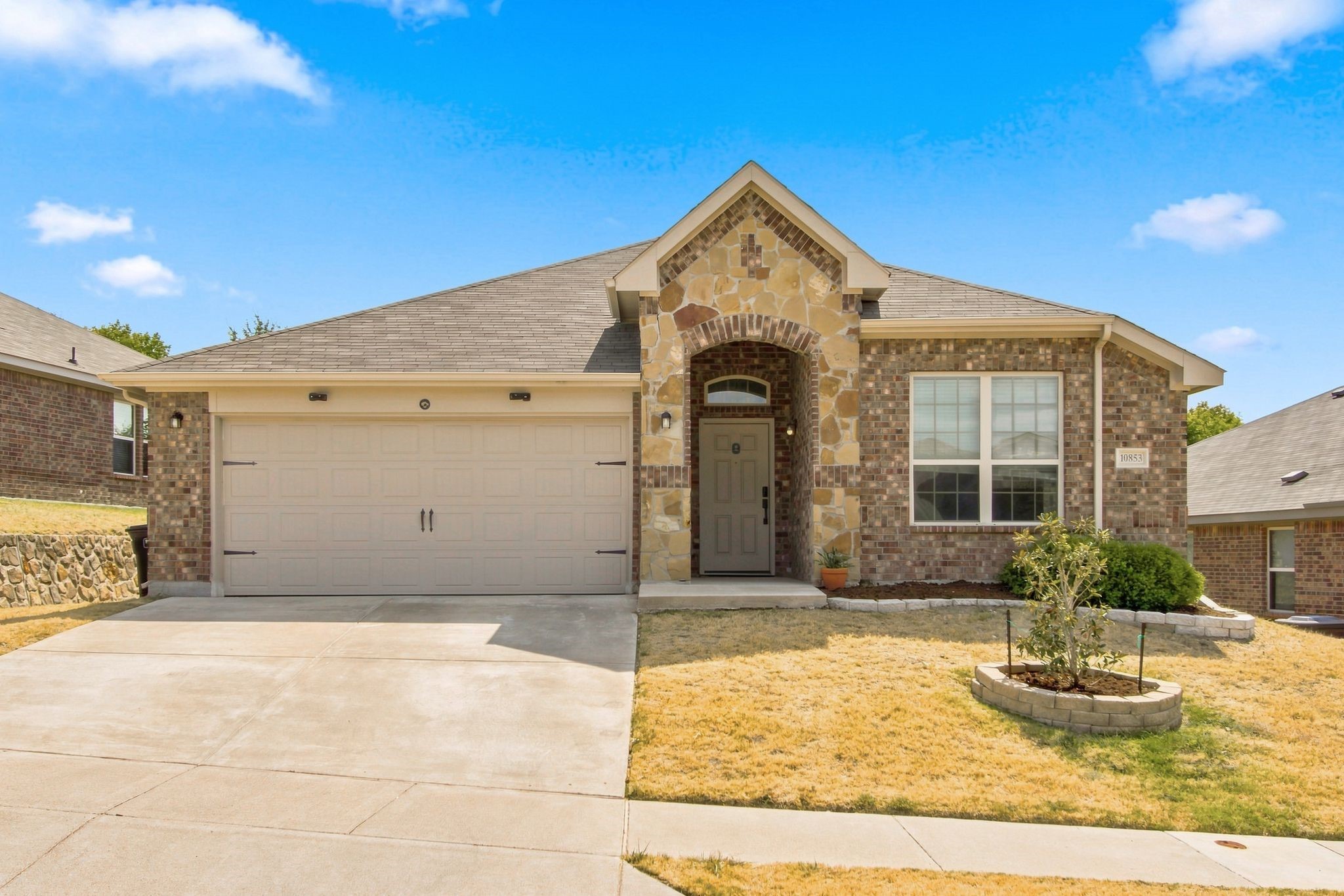 10853 Live Oak Creek Drive