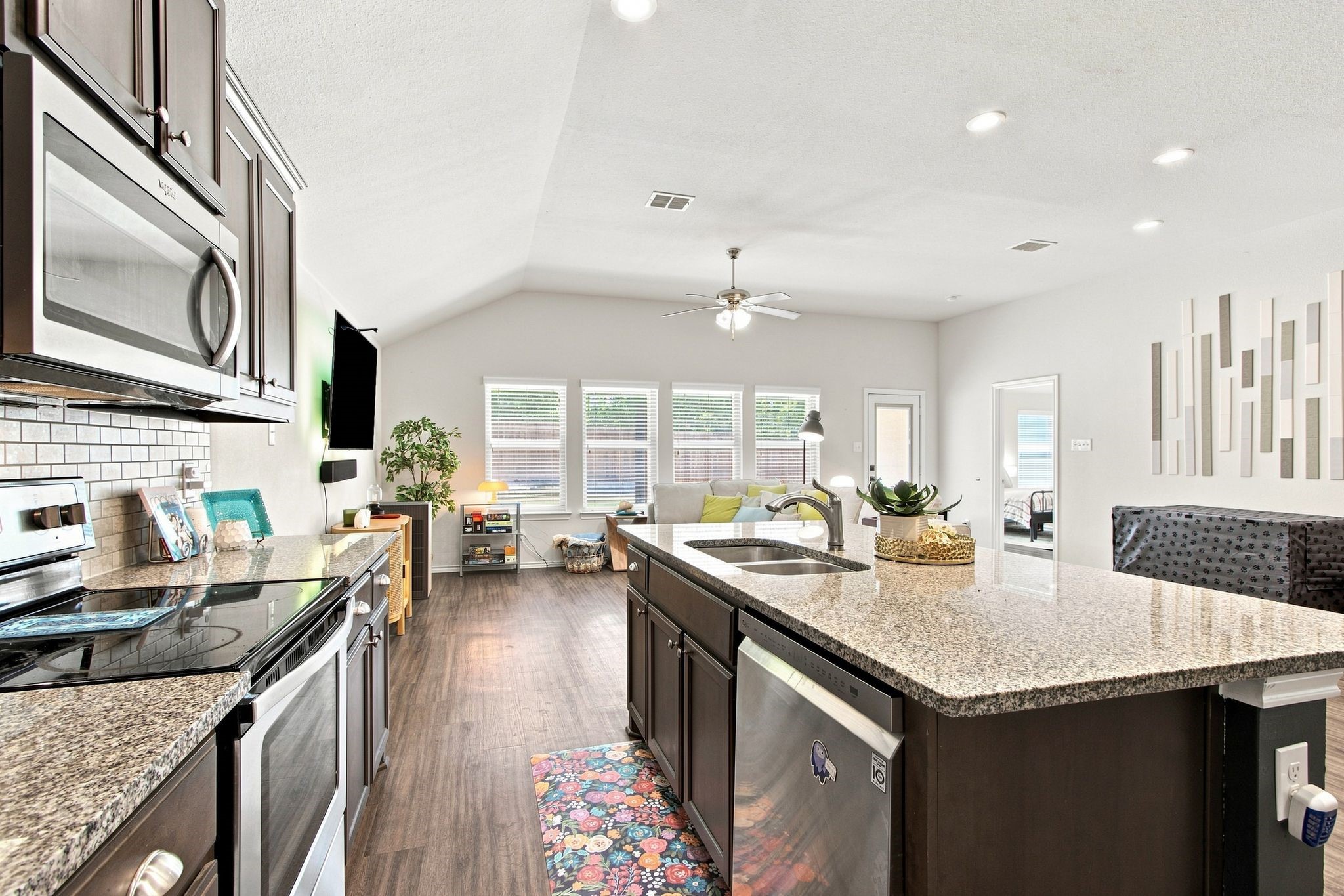 10853 Live Oak Creek Drive