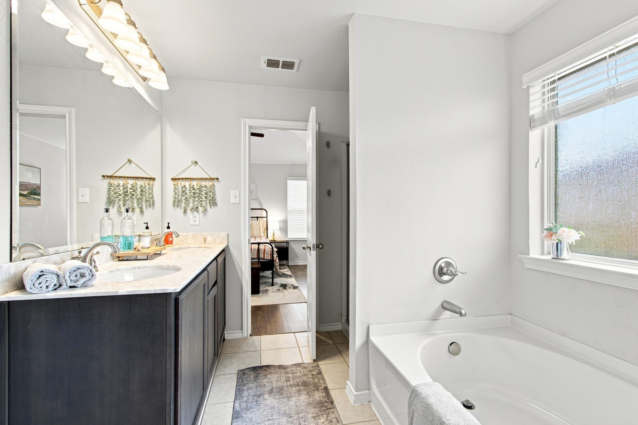 10853 Live Oak Creek Drive