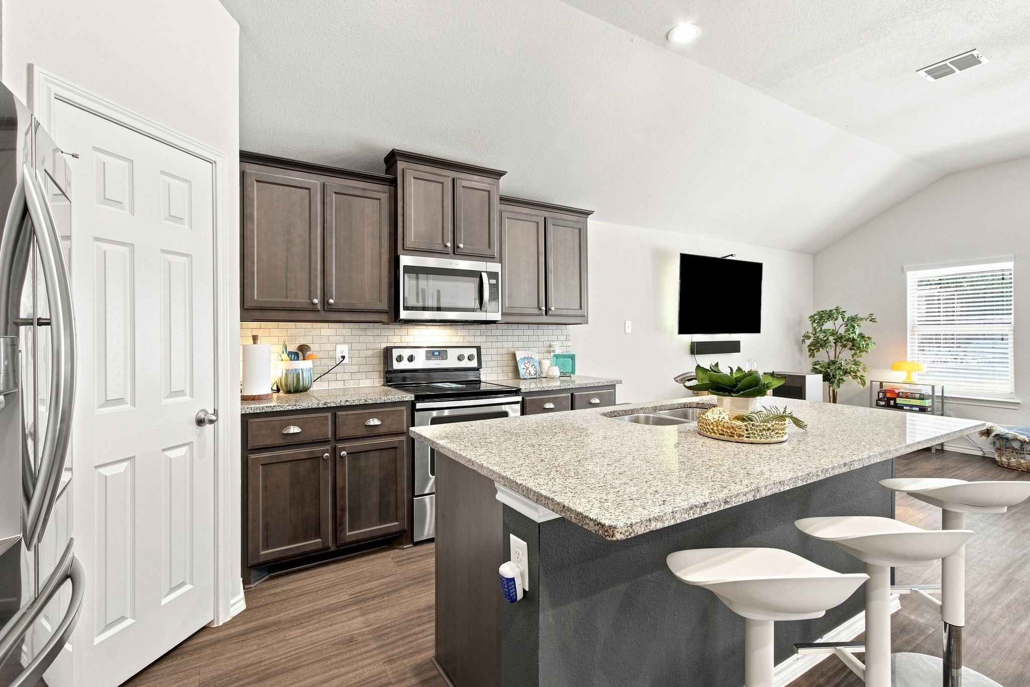 10853 Live Oak Creek Drive