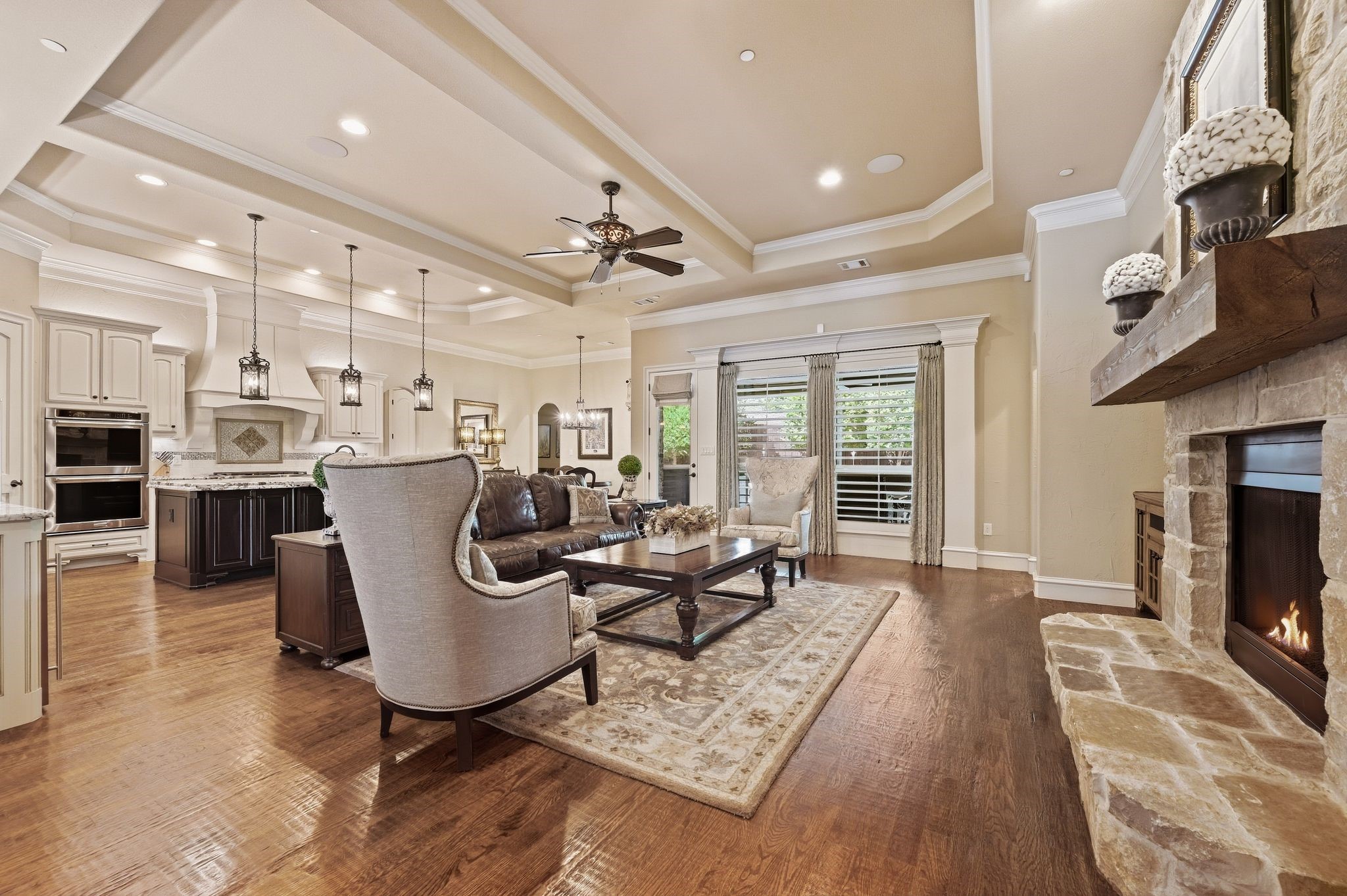 800 Regina Court