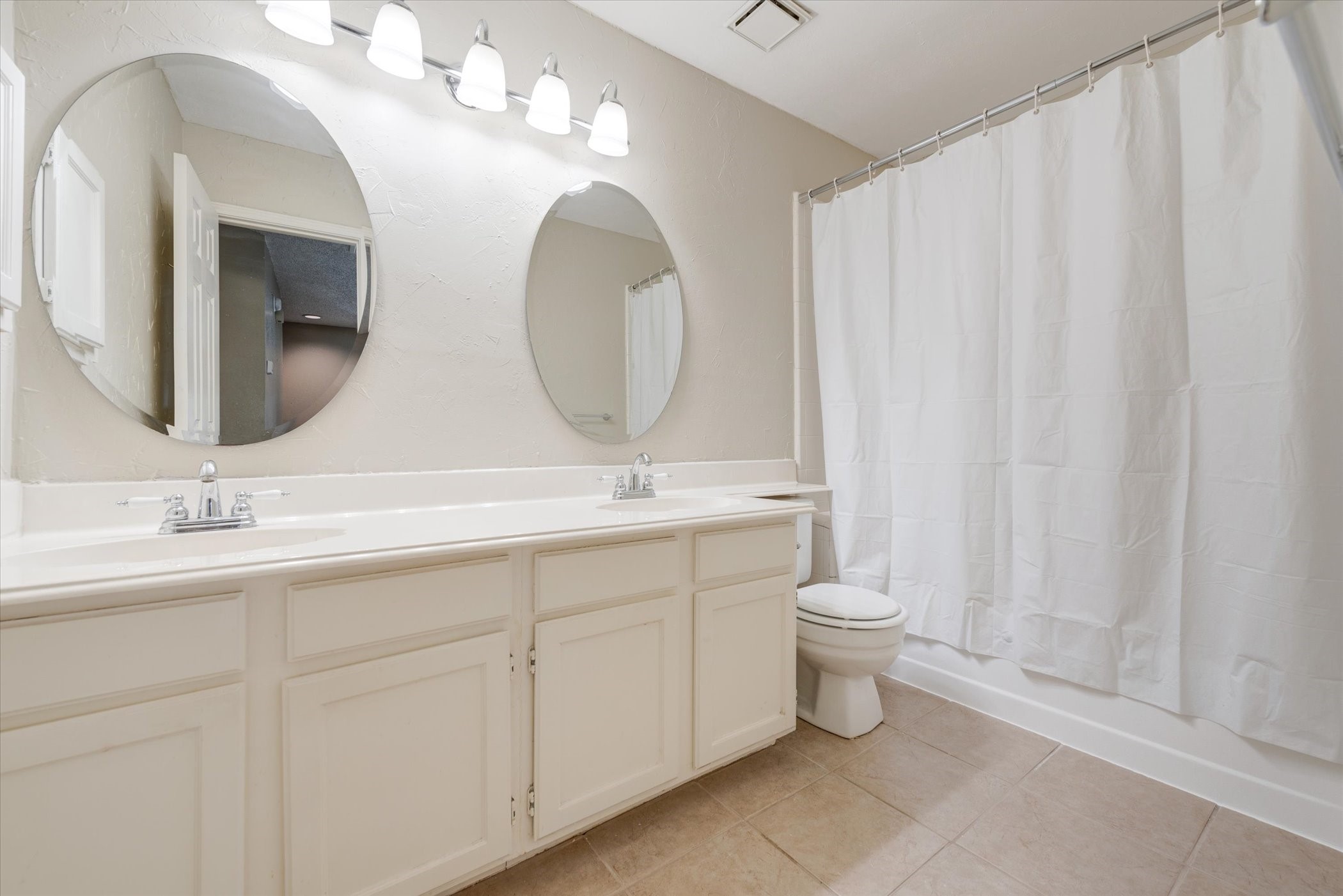 3322 Bridlewood Drive