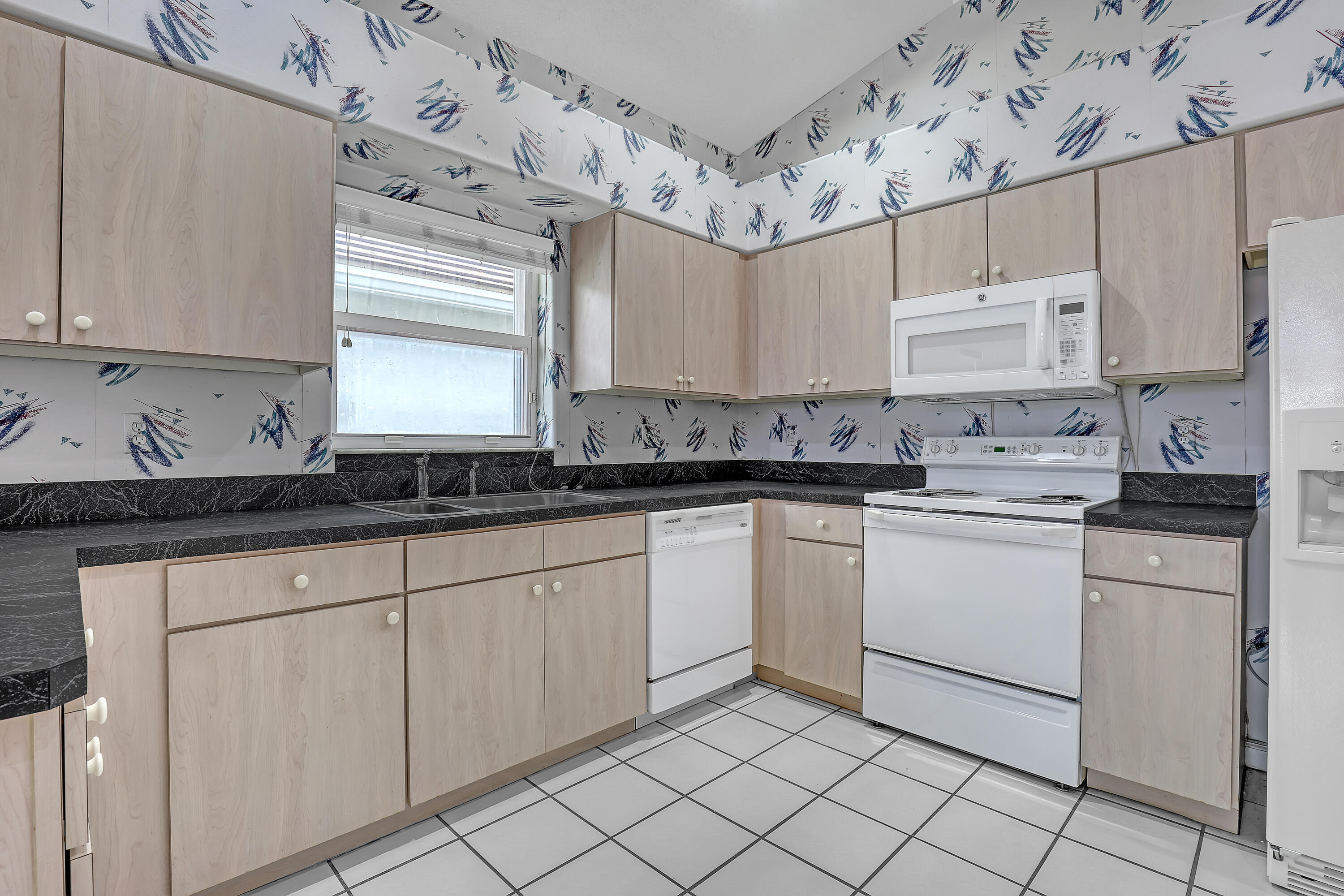 101 Meadowlands Drive