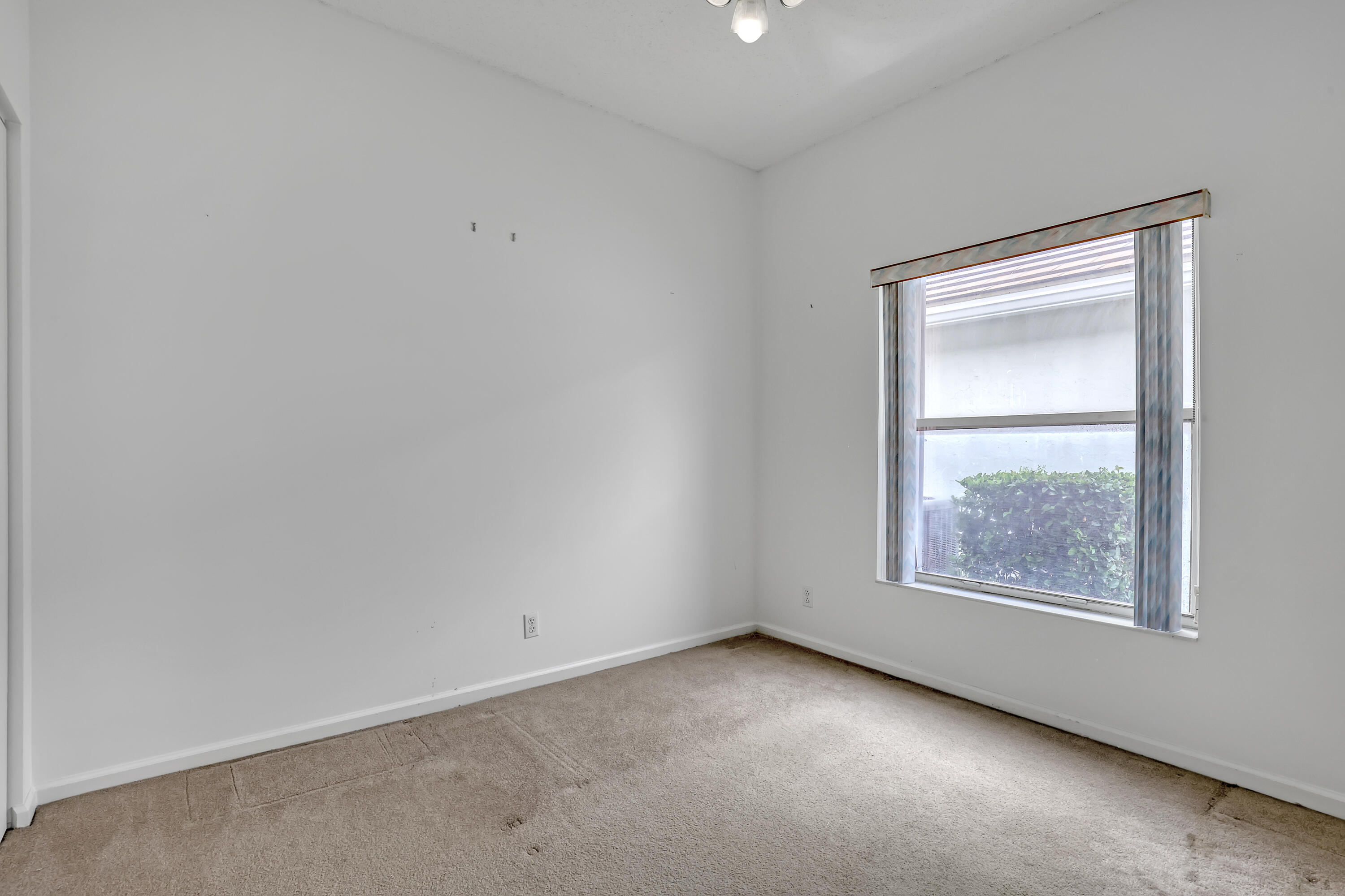 101 Meadowlands Drive