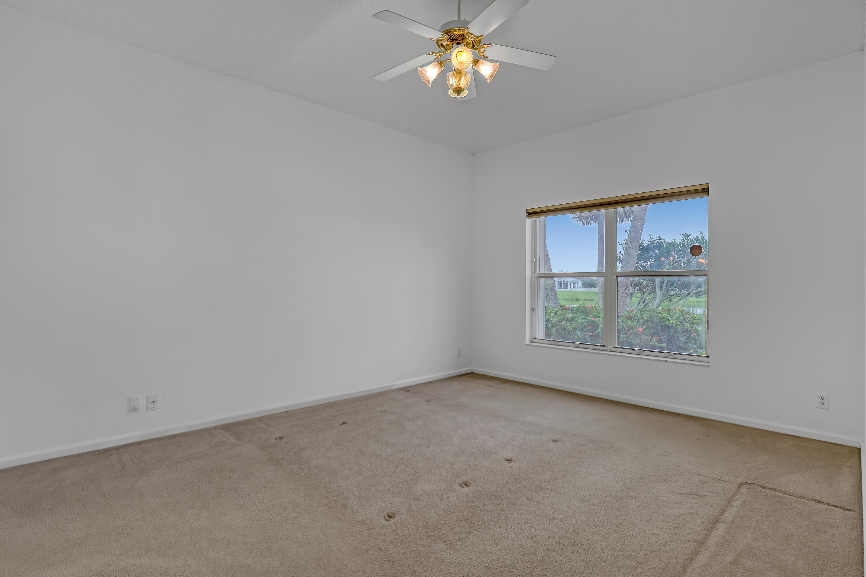 101 Meadowlands Drive