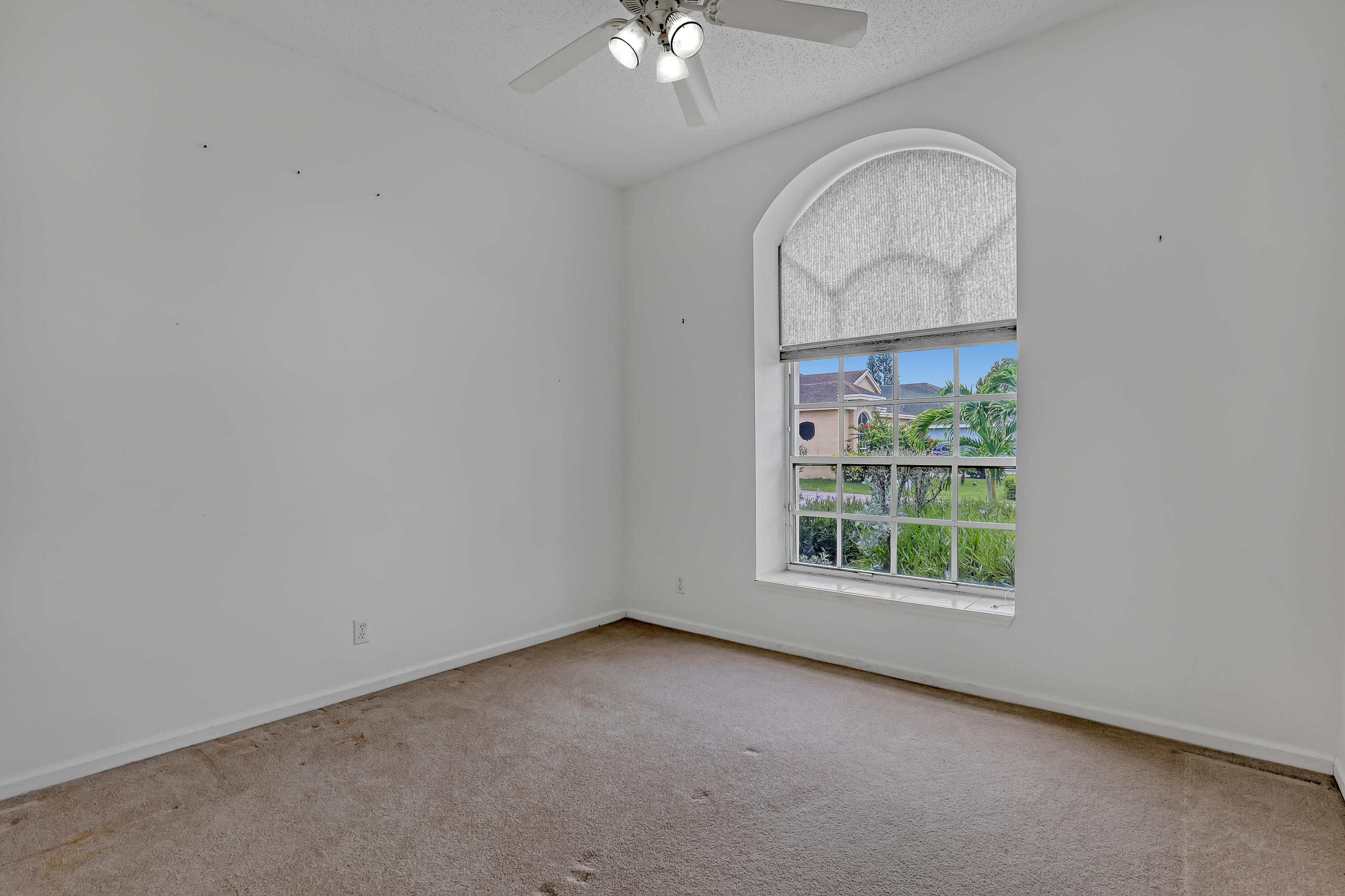 101 Meadowlands Drive