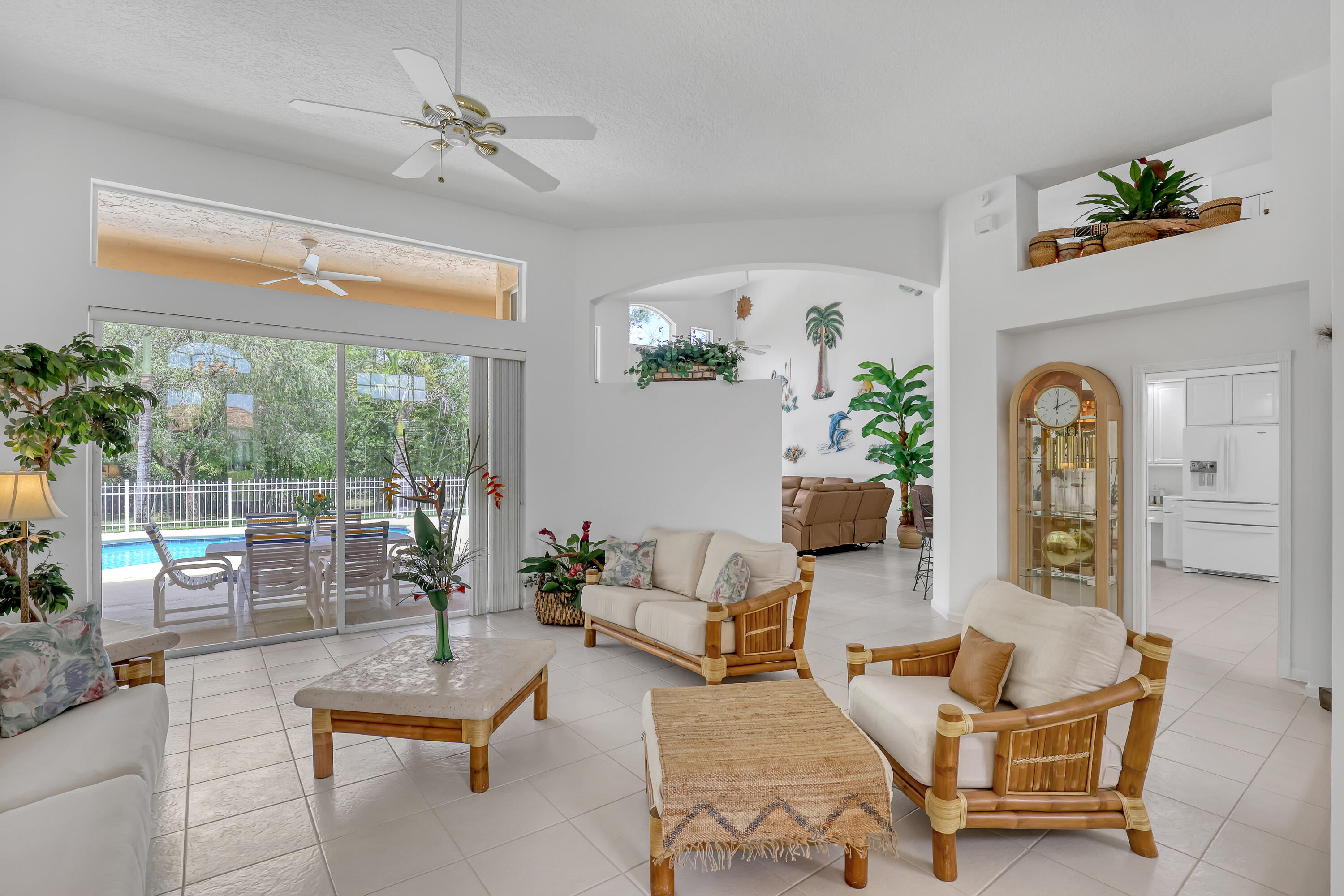 559 SW Squire Johns Lane