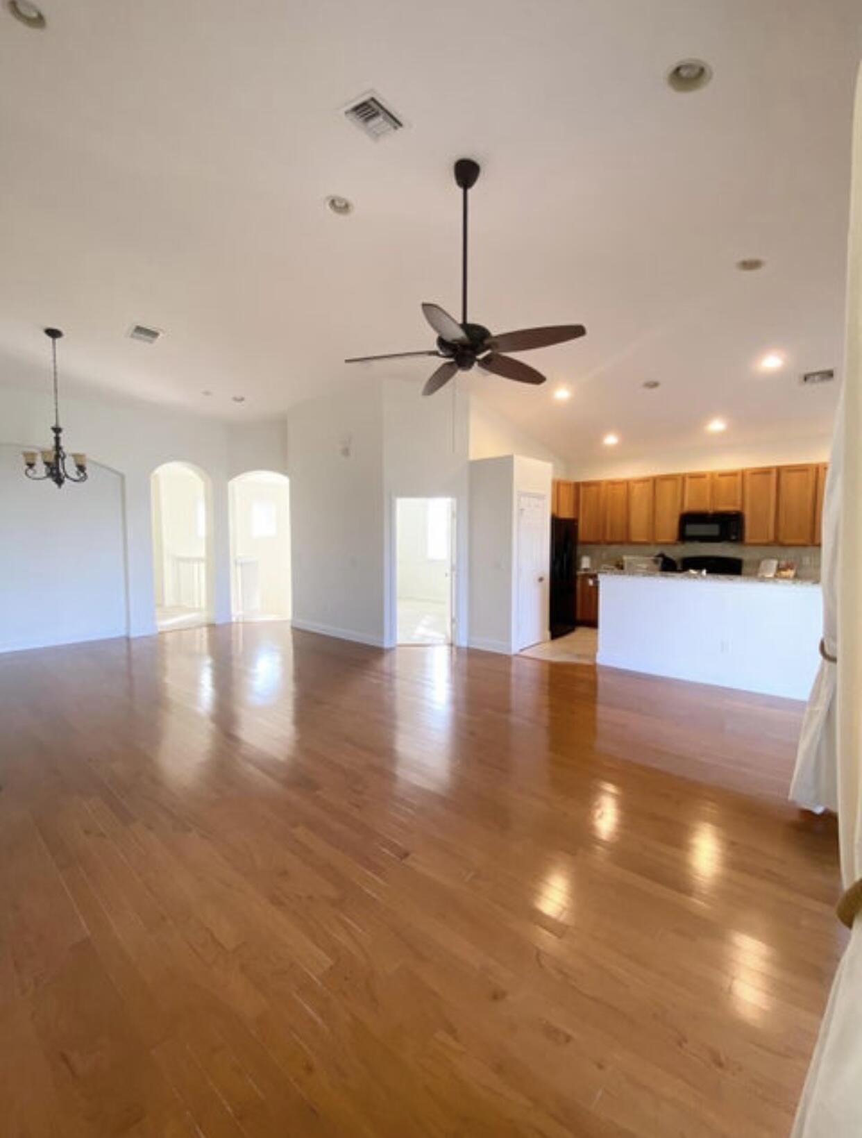 2097 WINGATE Bend