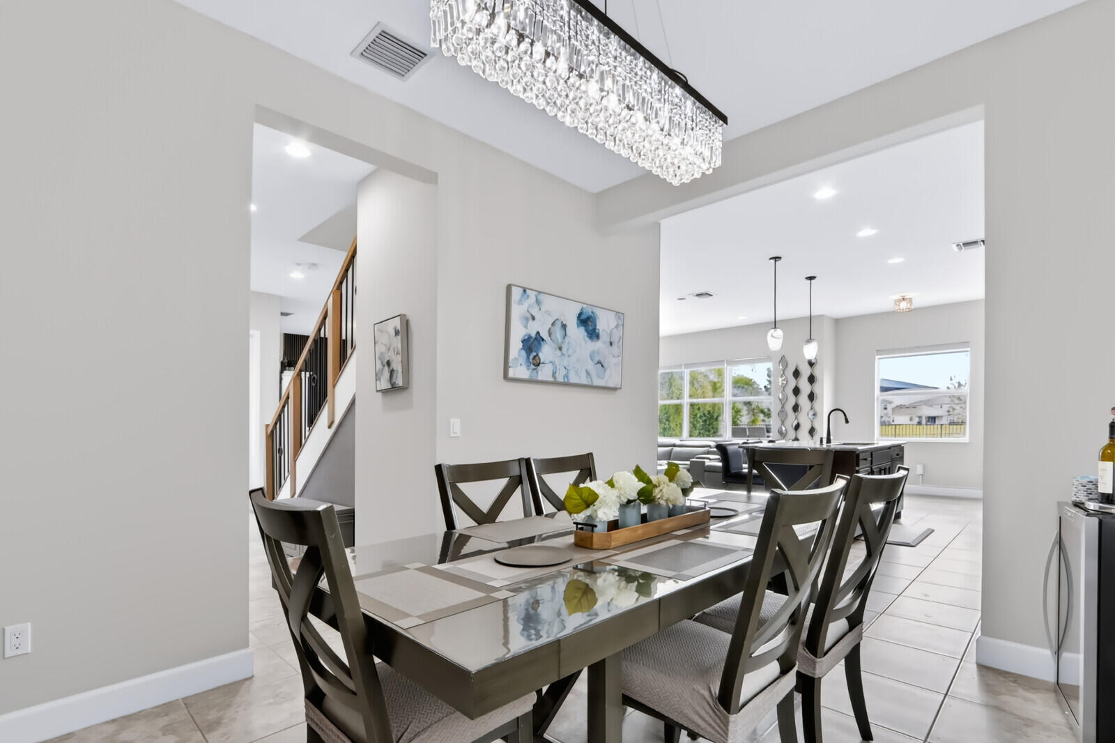 5541 MACOON Way