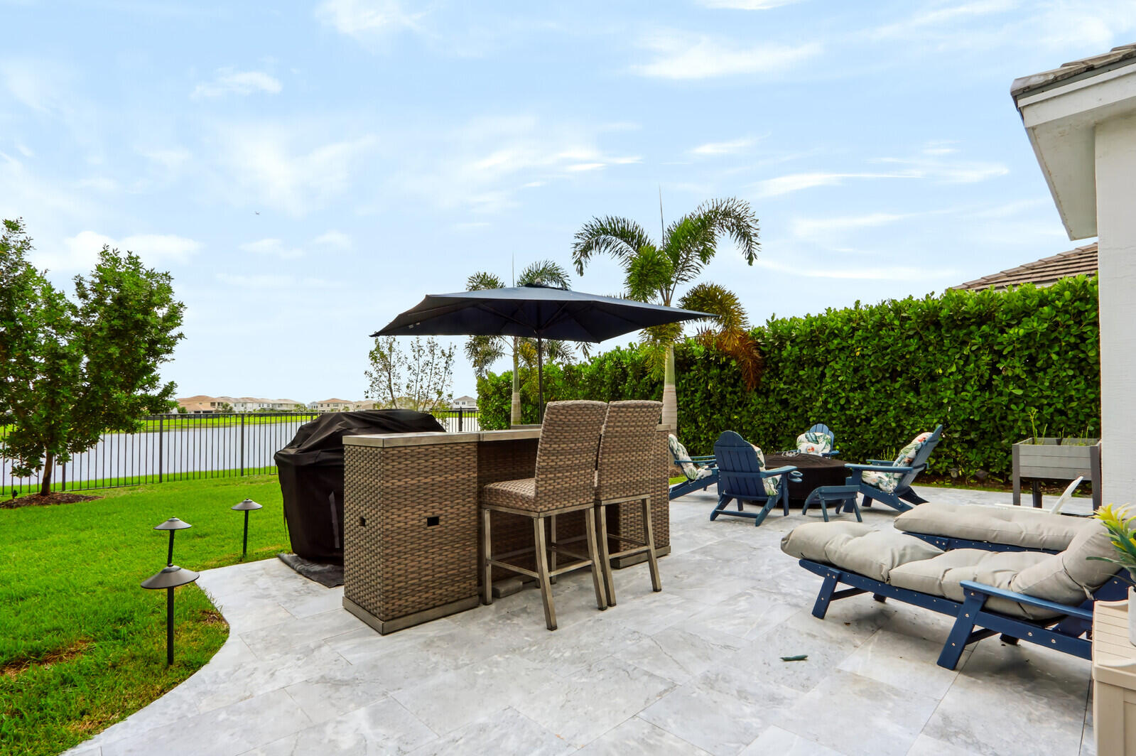 5541 MACOON Way