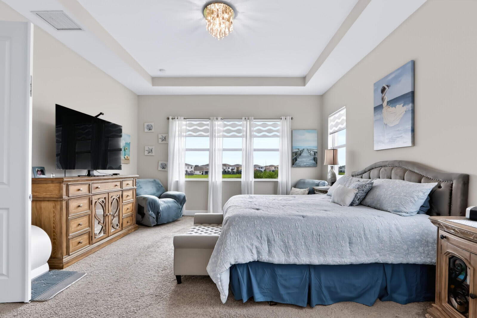 5541 MACOON Way